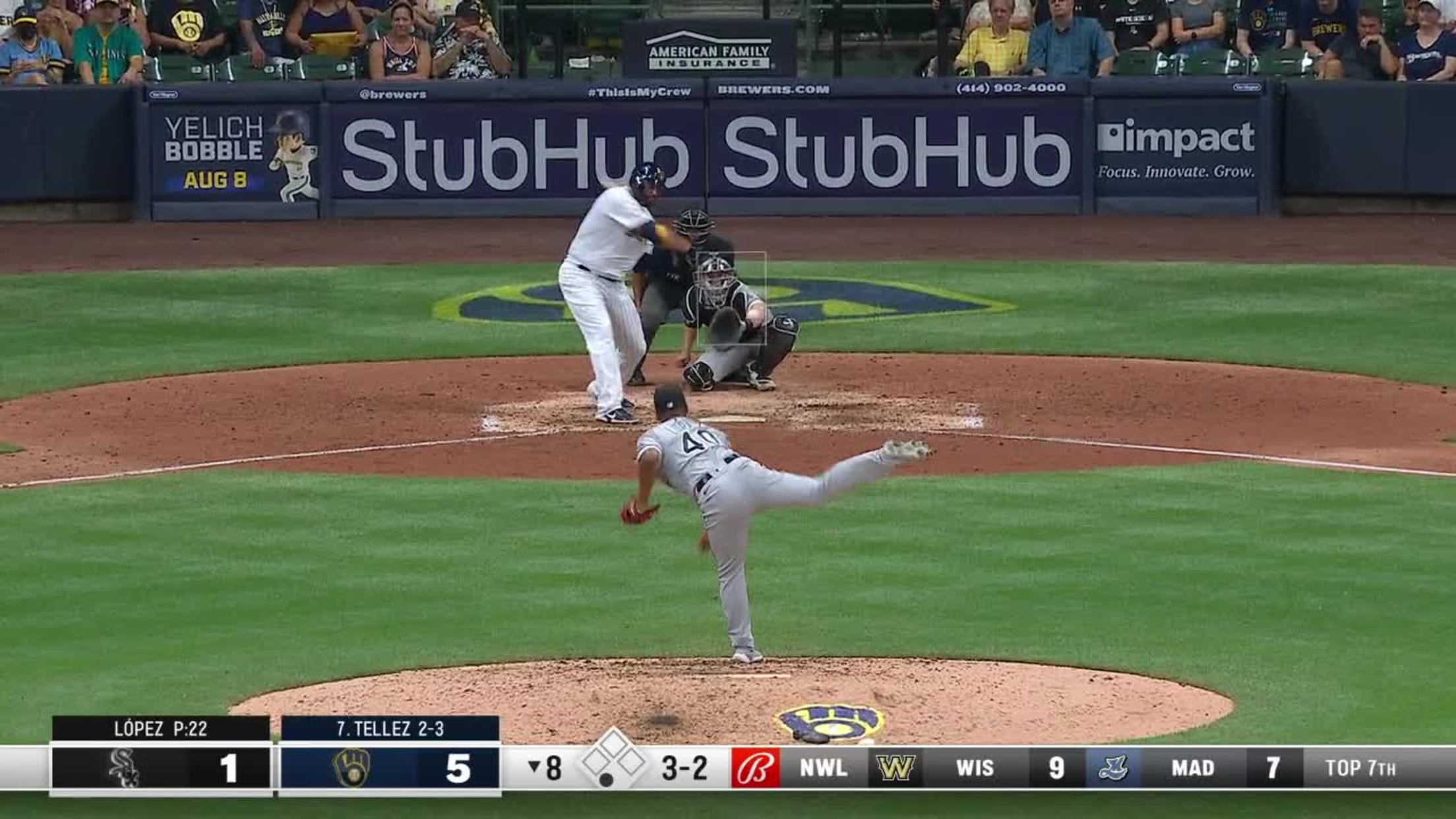 Rowdy Tellez's second home run, 07/24/2021