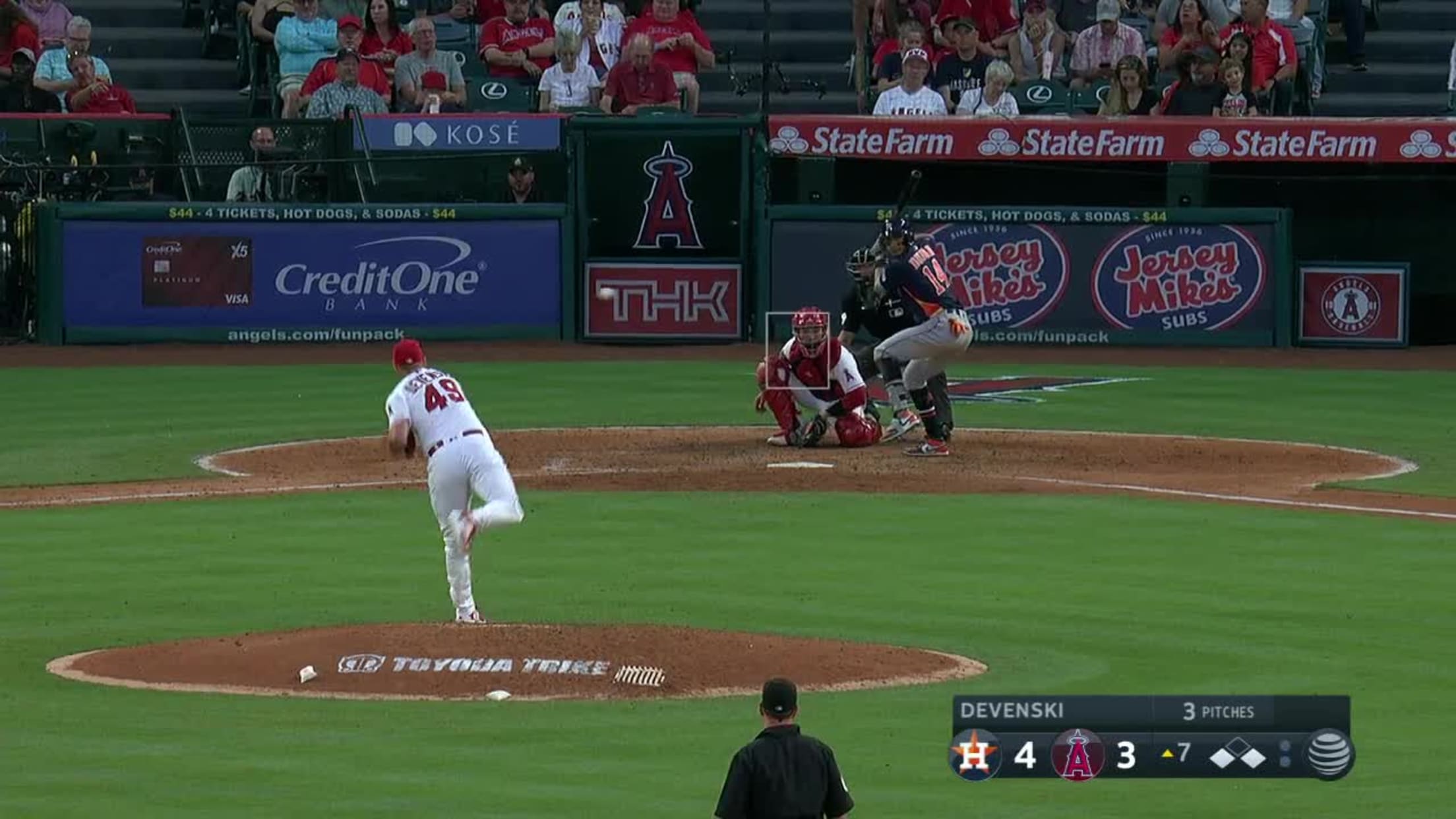 Mauricio Dubón's RBI single, 08/10/2023