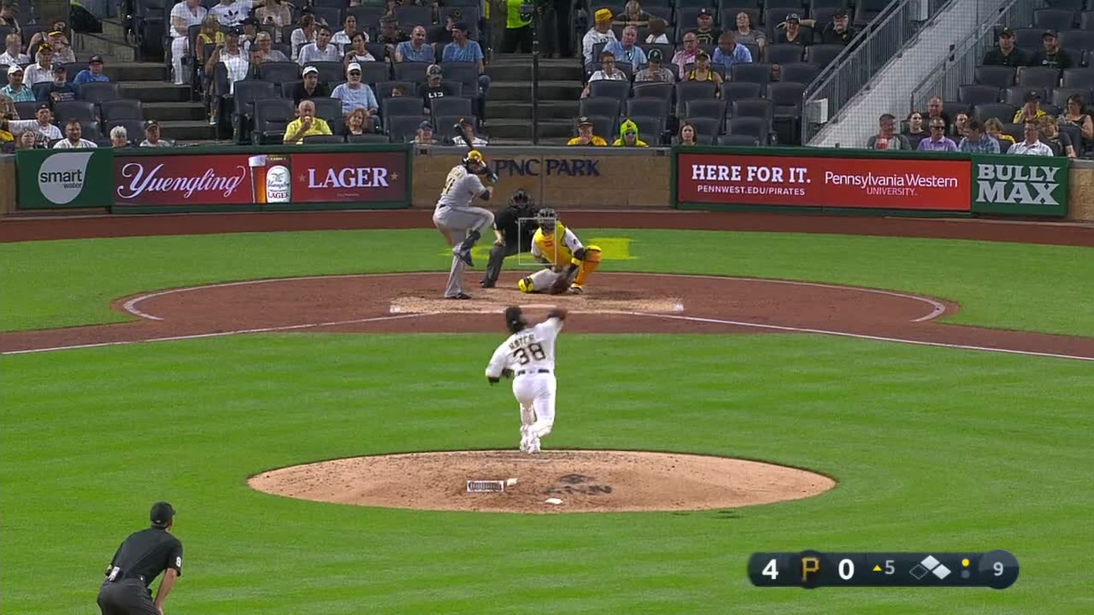 Carlos Pérez's RBI double, 08/13/2023