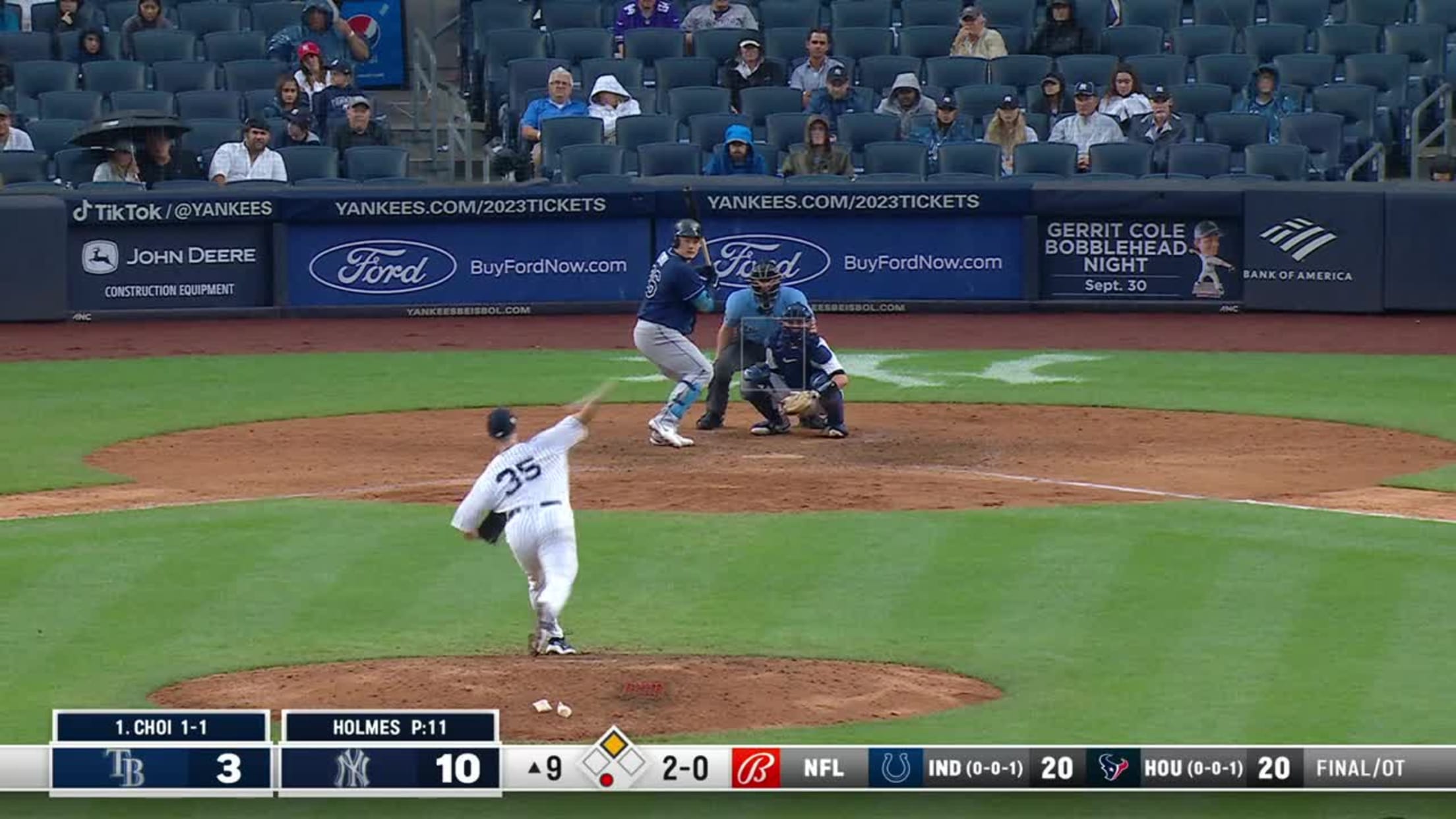 Ji-Man Choi showed off his dance moves for his teammates at first base  after an RBI single