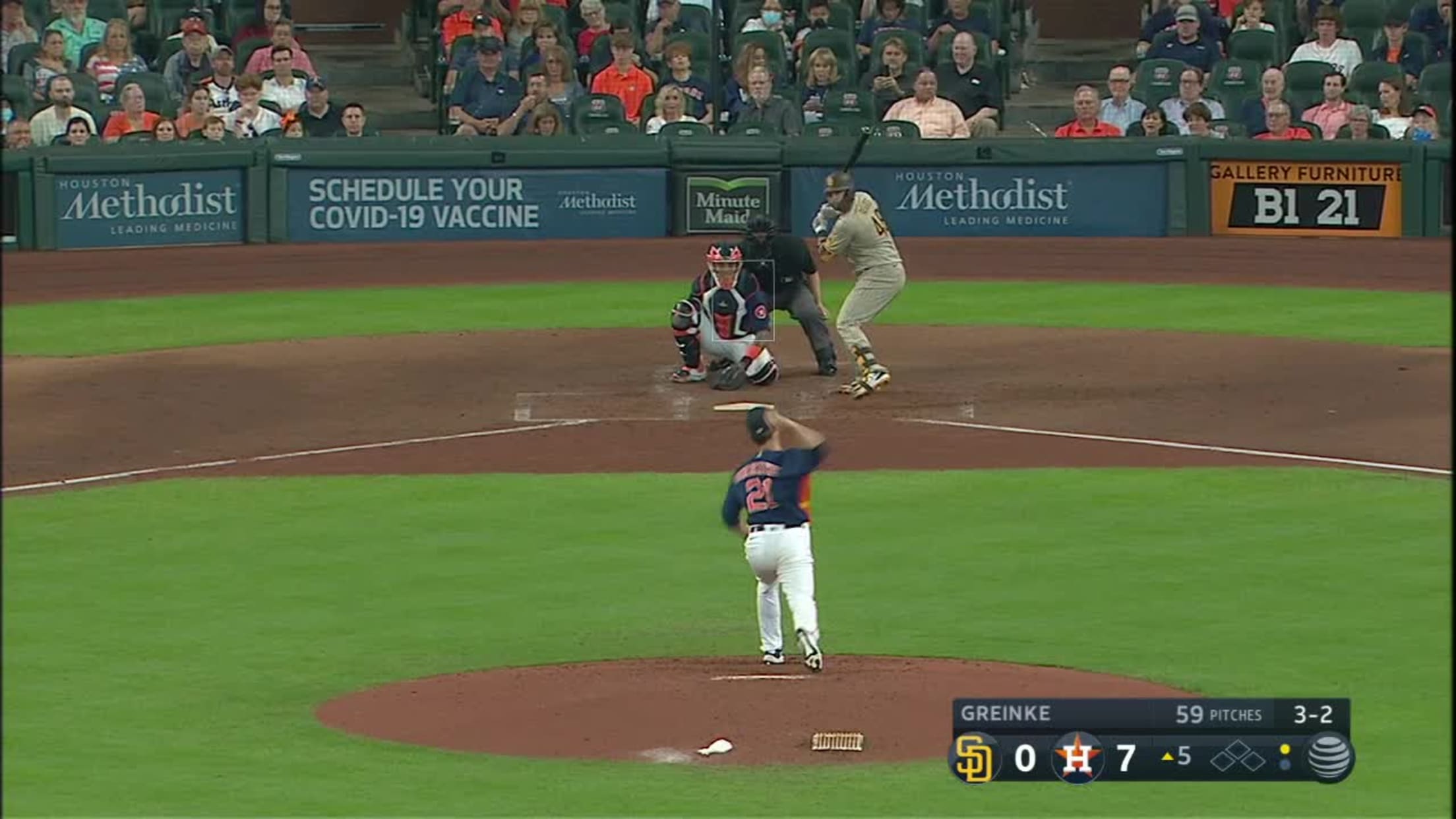 Astros rookie Jeremy Peña hits 1st MLB homer while parents are interviewed  on broadcast