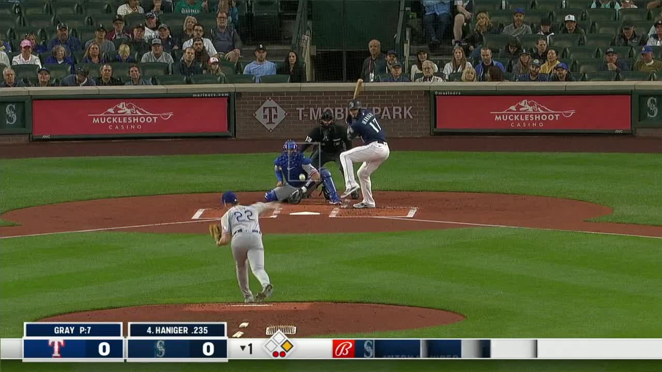 Mitch Haniger cranks solo homer, 04/23/2023