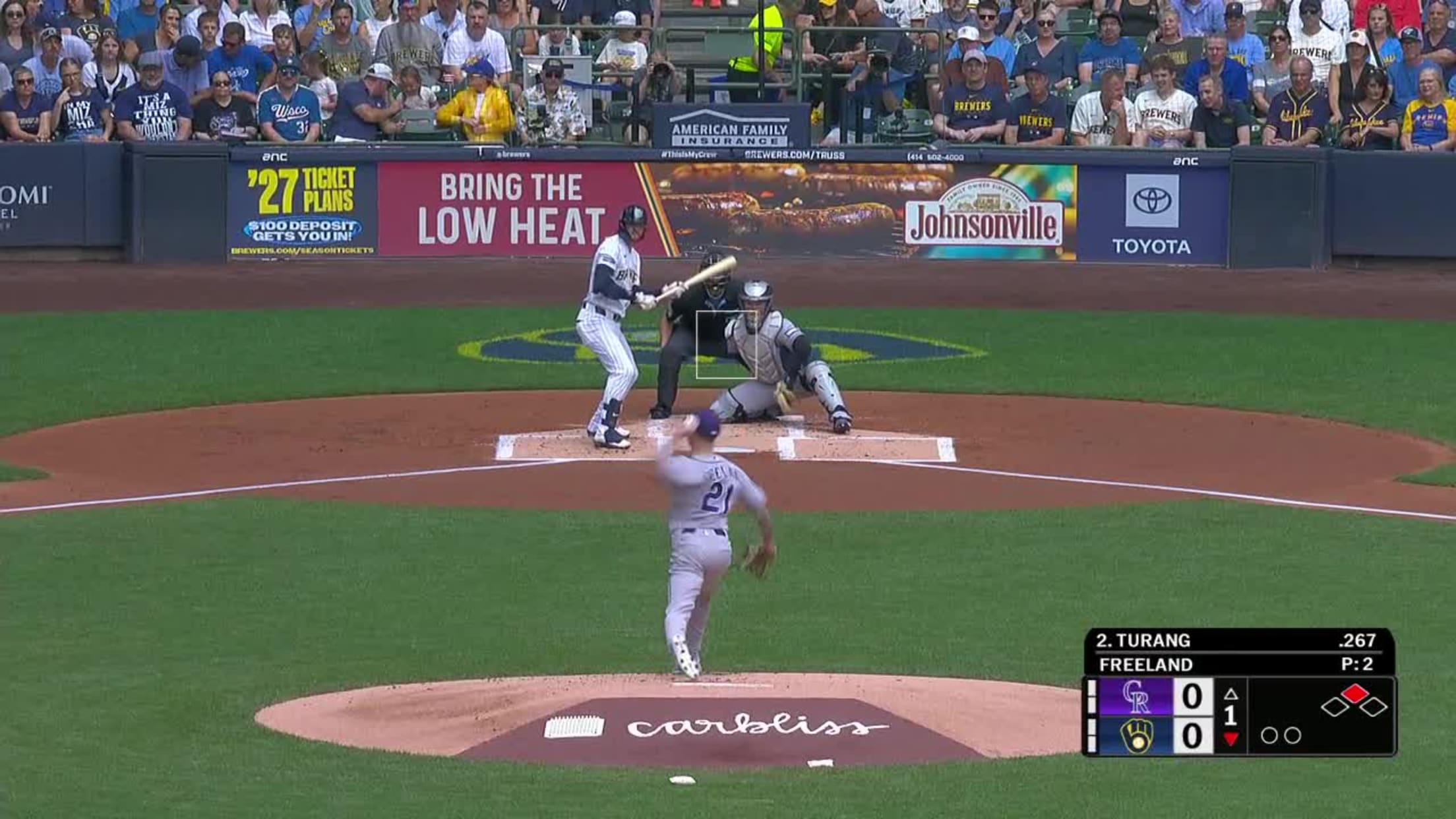 Jackson Chourio scores on a throwing error | 07/26/2026 | MLB.com