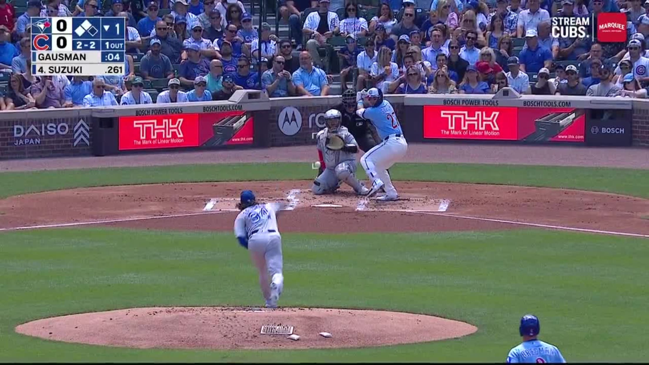Seiya Suzuki's two-run double | 06/19/2026 | MLB Japan