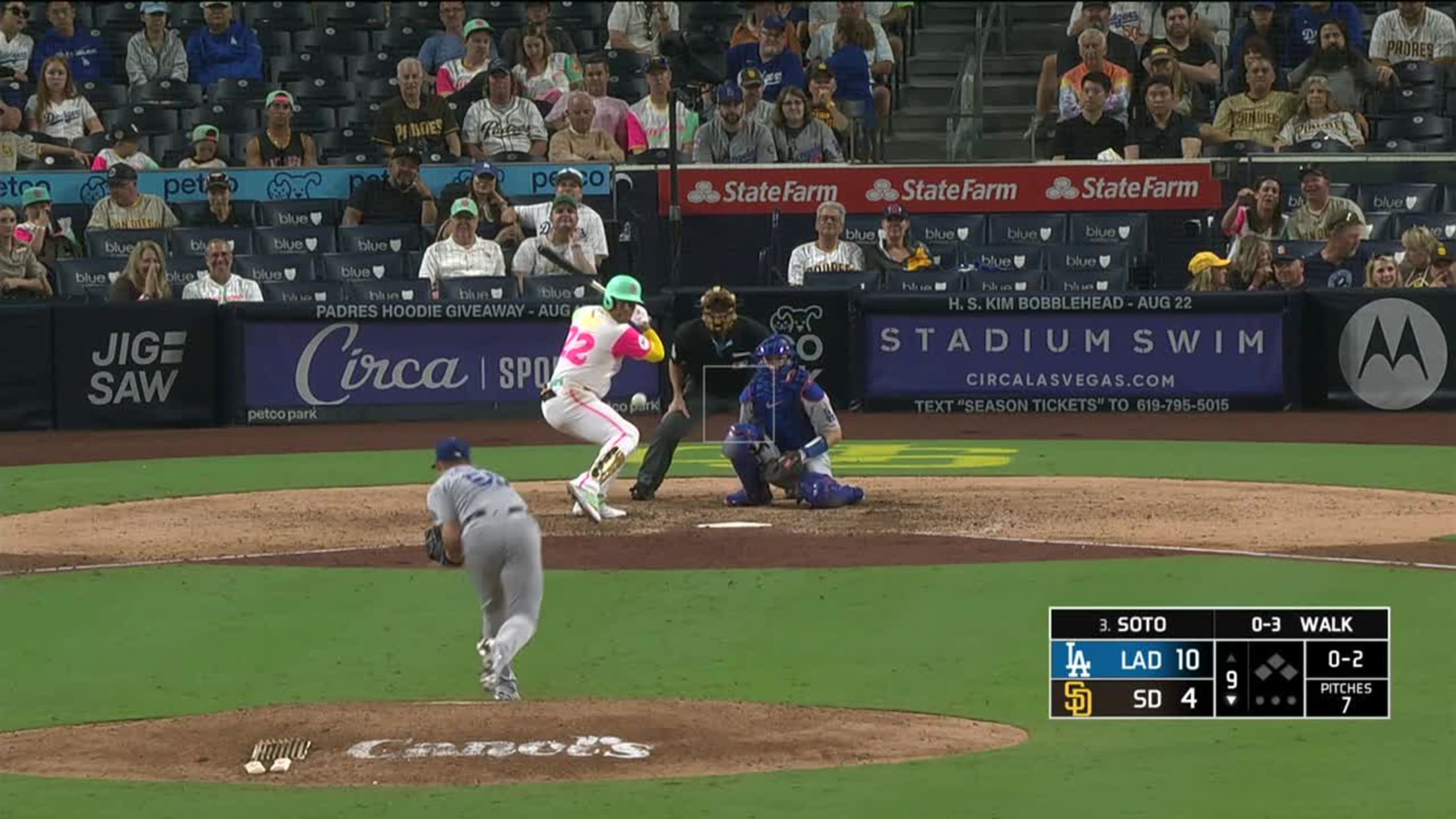 Juan Soto 30th Home Run of the Season #Padres #MLB Distance: 398ft Exit  Velocity: 104 MPH Launch Angle: 27° Pitch: 95mph Four-Seam…