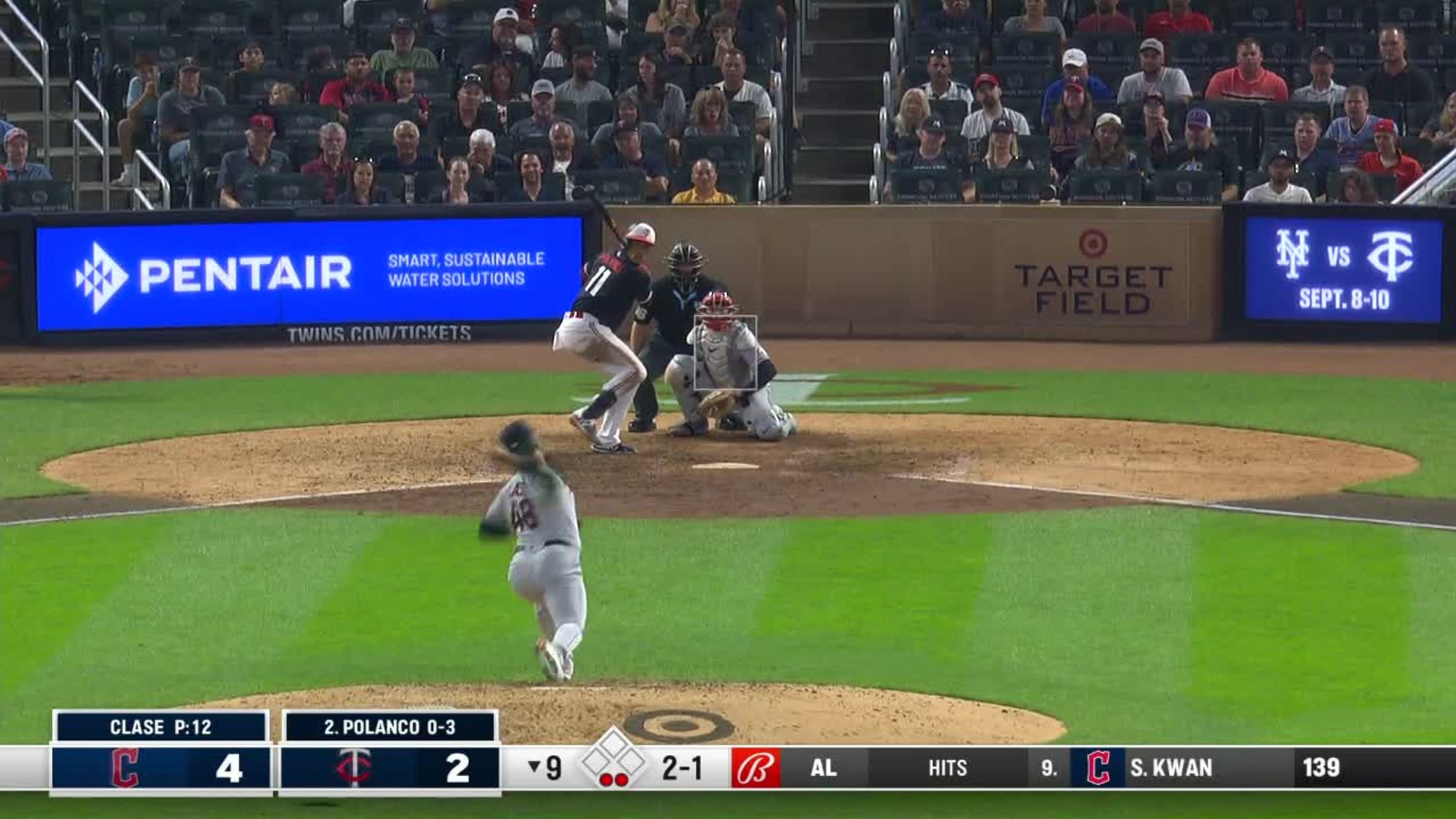 Emmanuel Clase's cut fastball does not compute. Rangers' catchers