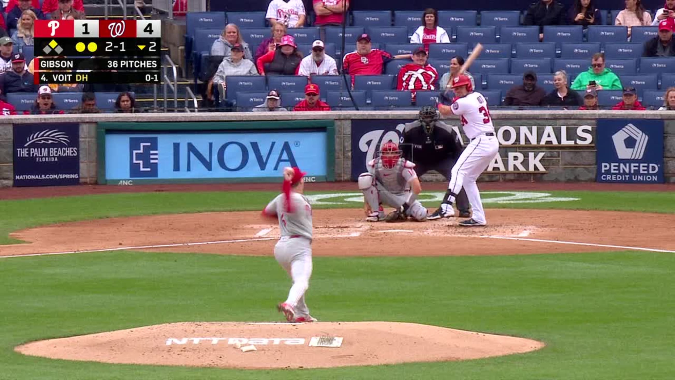 ✓ Luke Voit ✓ Theme jersey ✓ Hijinks He catches a pitch… while batting  #SCTop10