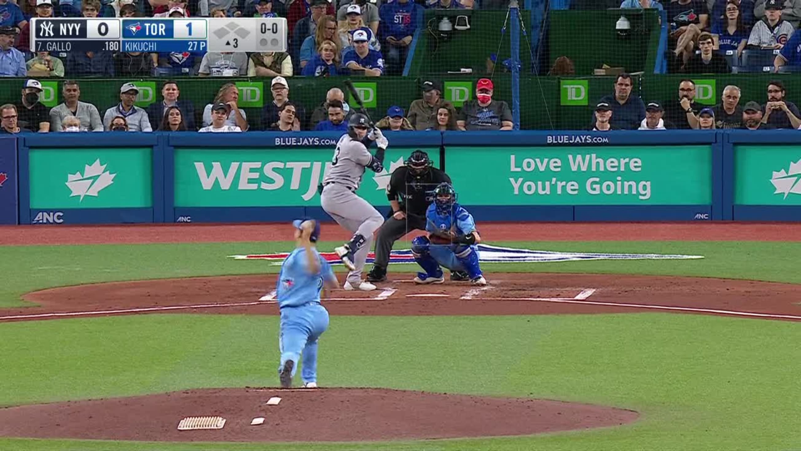 Joey Gallo's solo home run, 04/27/2022