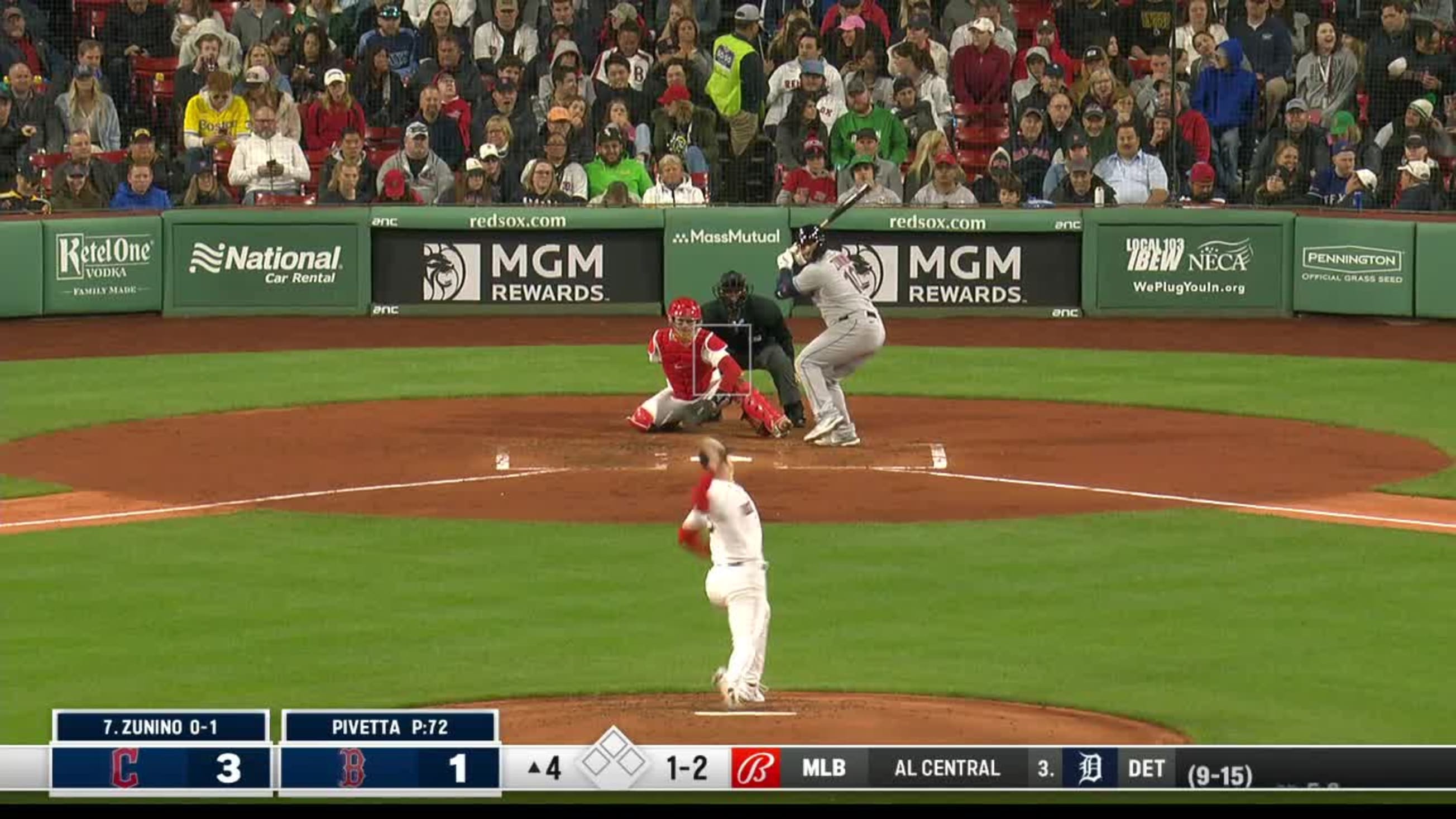 Mike Zunino reflects on his solo home run at Fenway Park 