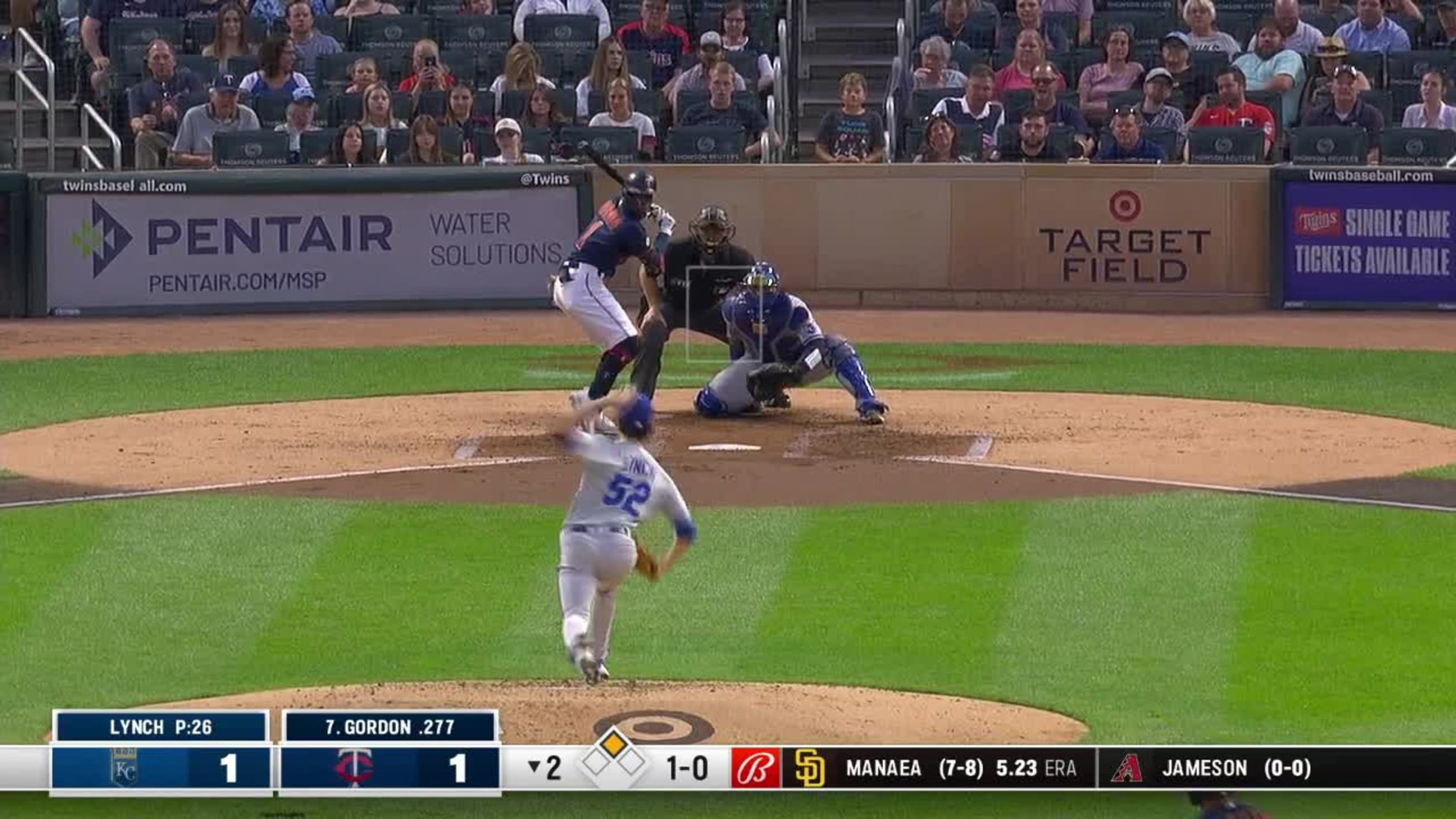 NYM@MIA: Gordon leads the game off with a solo homer 