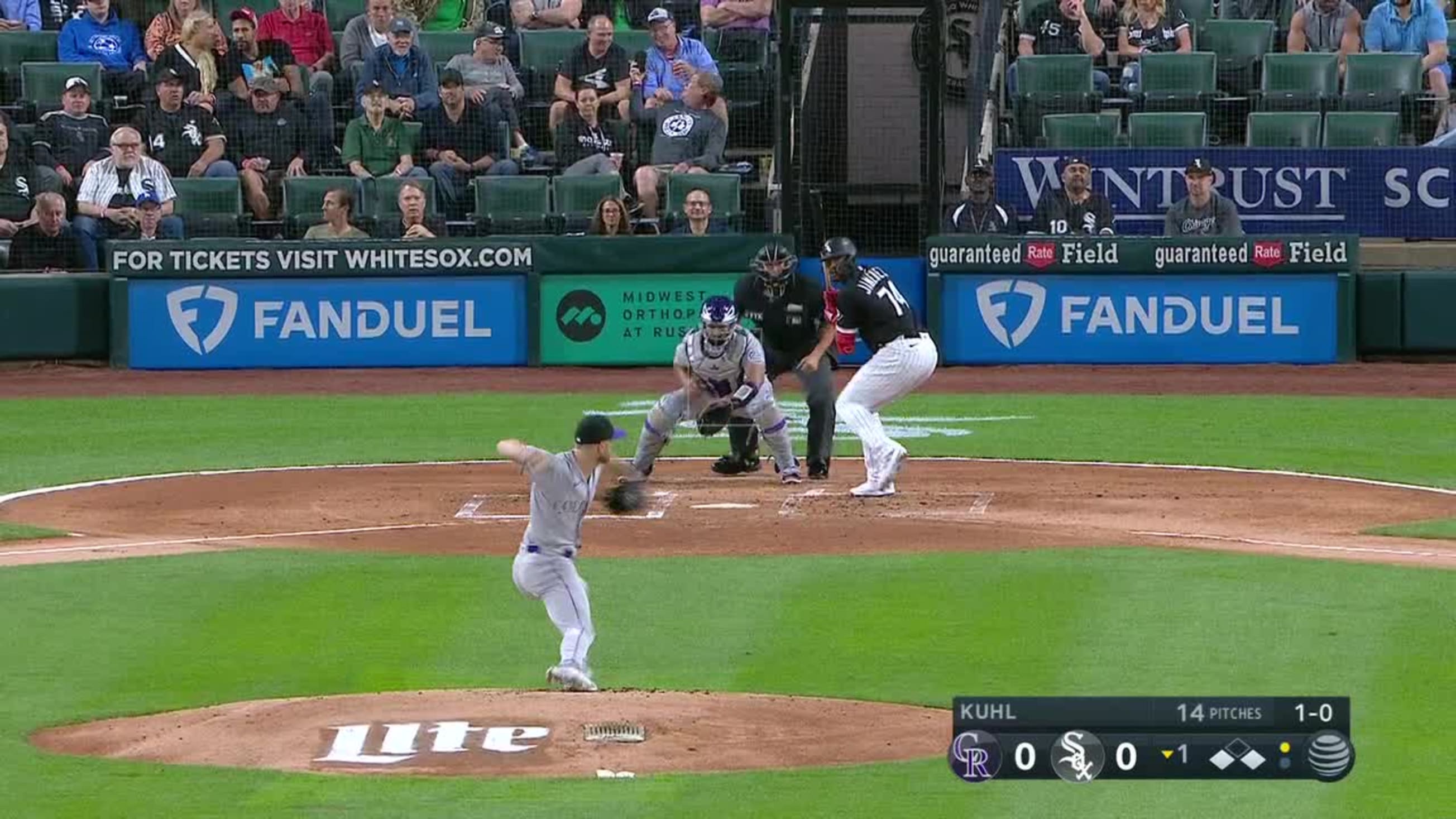 Eloy Jiménez's 449-foot home run, 04/13/2022