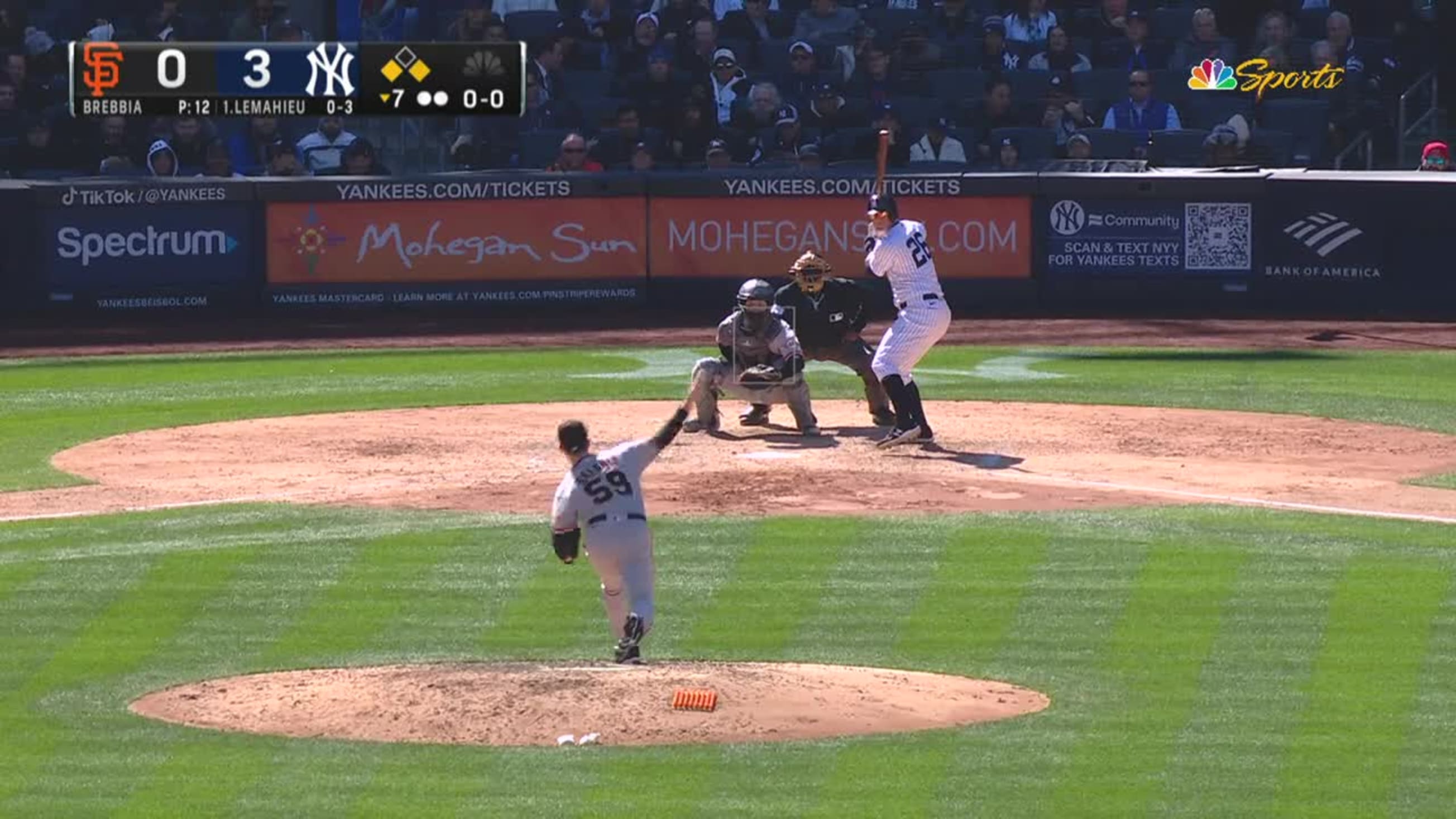 DJ LeMahieu's RBI single, 03/30/2023