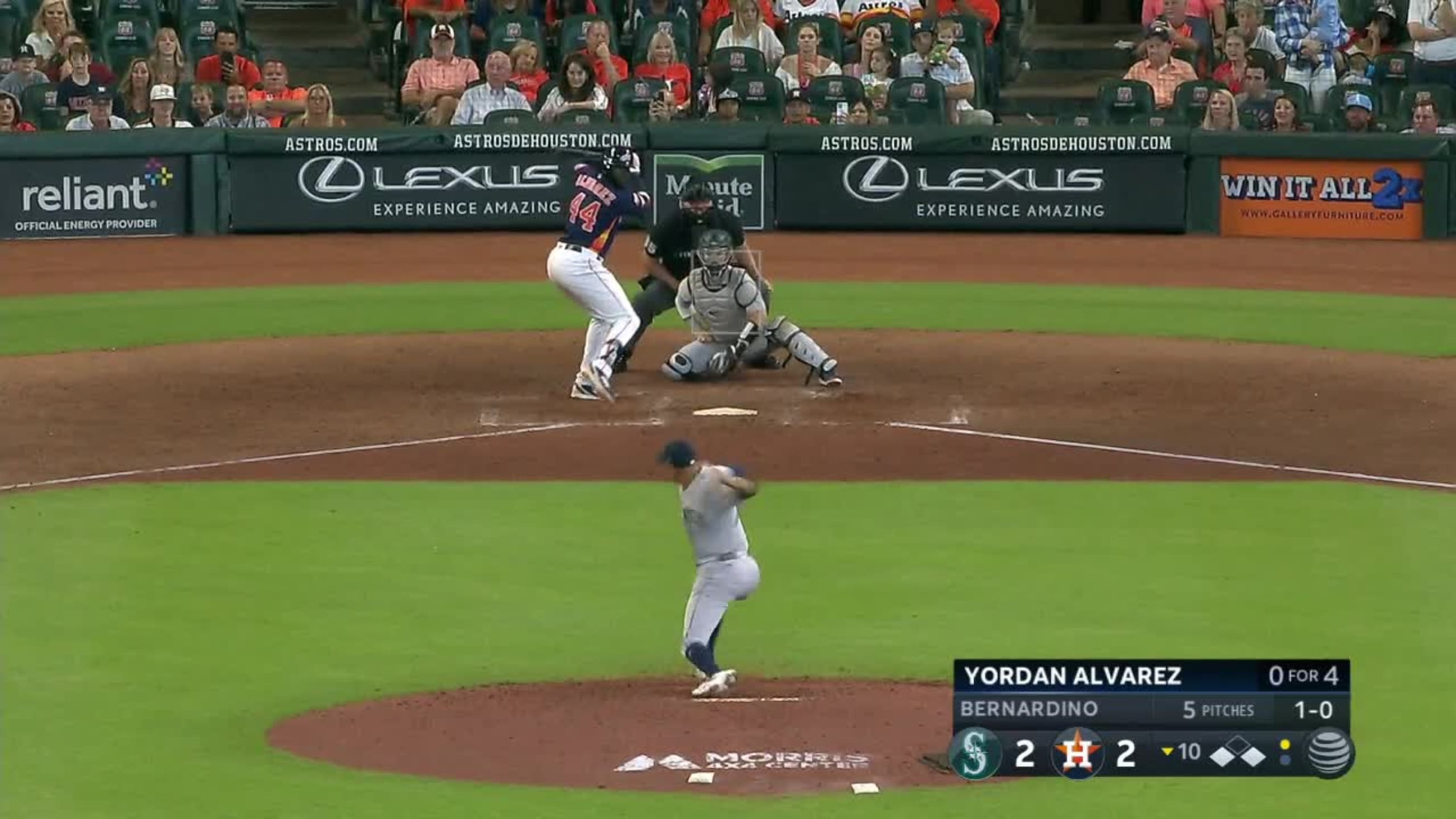 WATCH: Yordan Alvarez hits walk-off home run to complete Astros' comeback  over Mariners – NBC Sports Boston