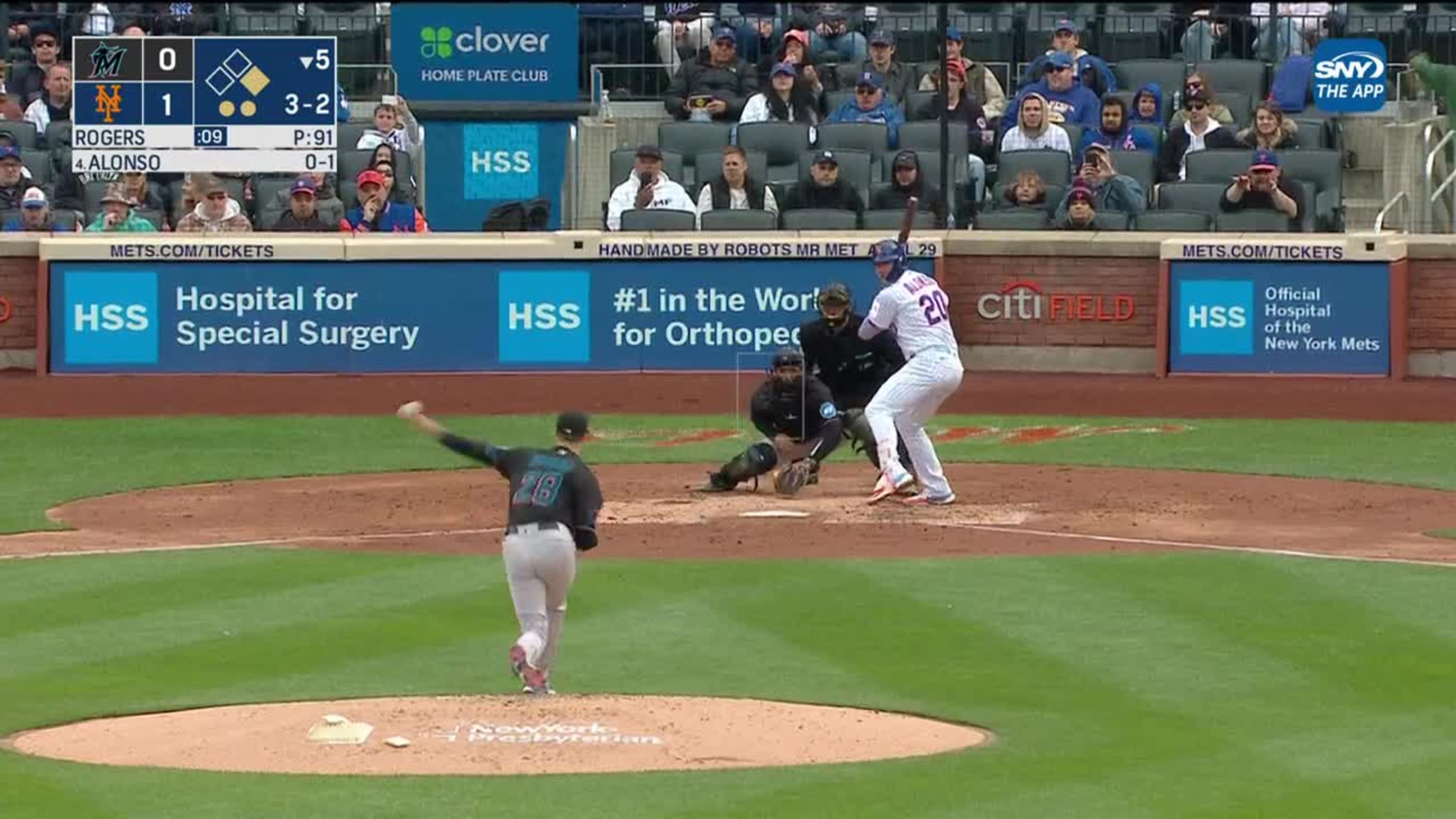 Pete Alonso hits 1 of Mets' 5 homers to back José Quintana in 11-5