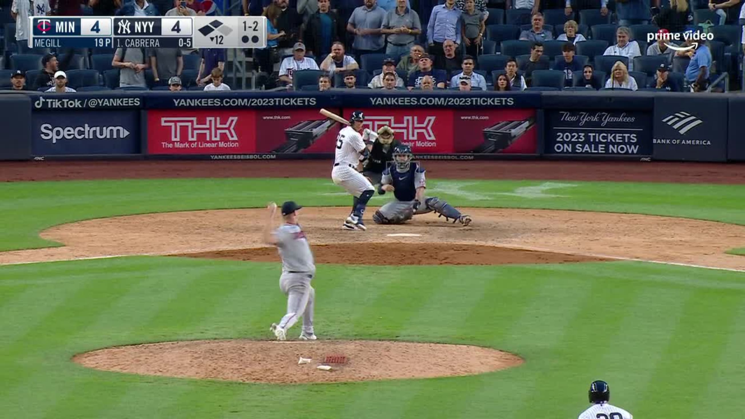 Oswaldo Cabrera hoses down Baty for the final out of the 5th : r/baseball