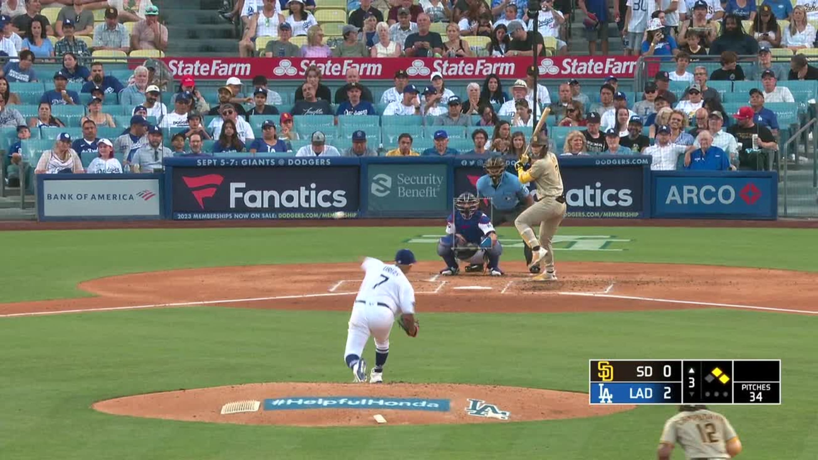 Seeing double 🤣 #mlb #baseball #baseballtiktok #fernandotatisjr