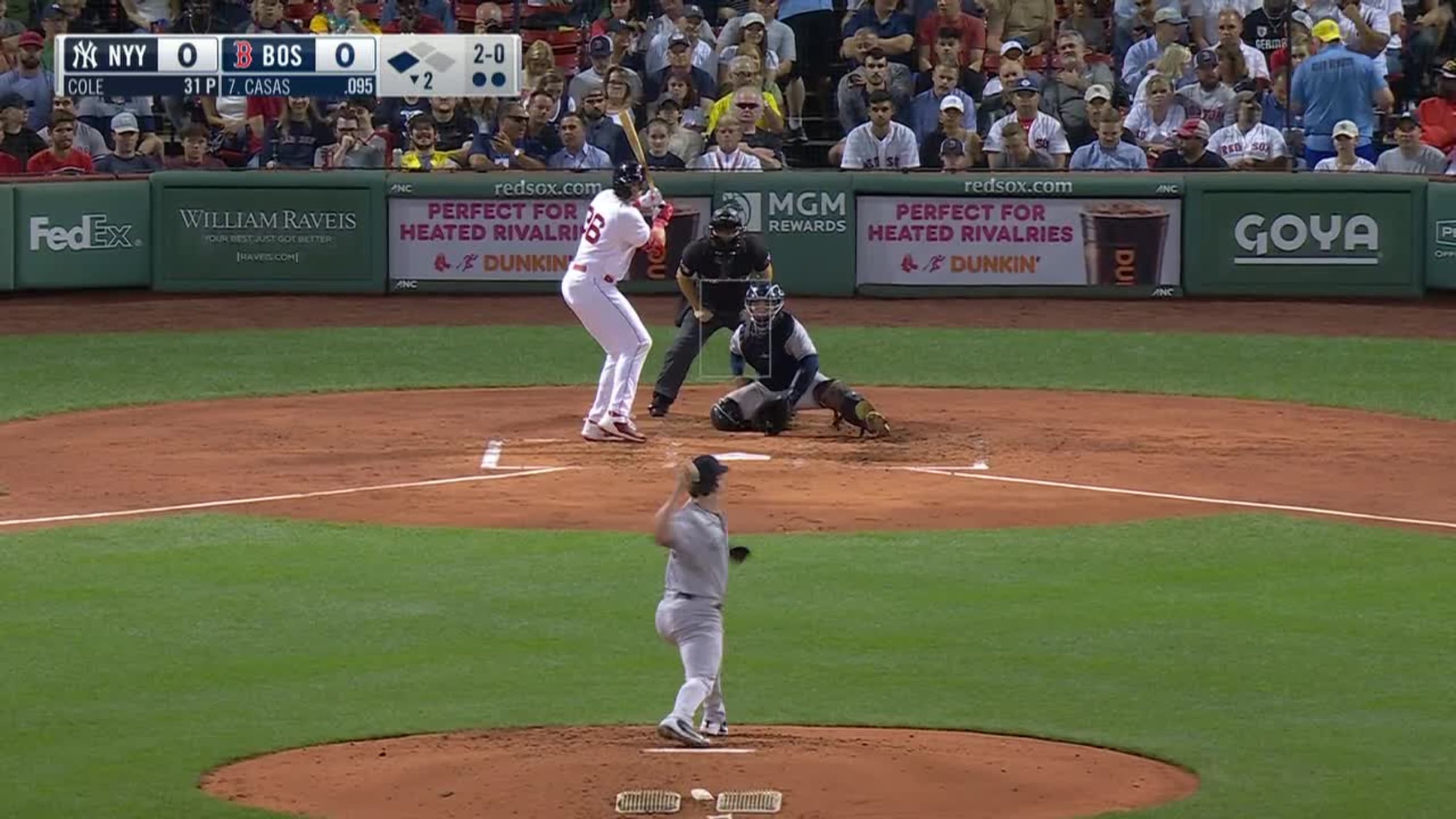 Triston Casas shows off his pregame routine at Fenway, collects