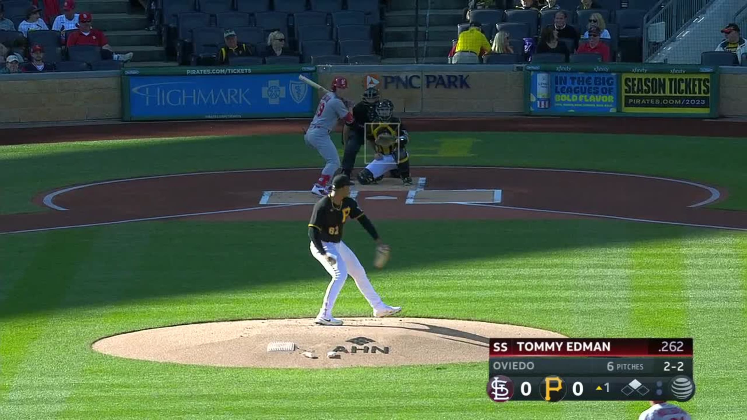 Jeremy Peña's WAR of 1.6 is the 6th highest in all of baseball. His  defensive WAR of 0.7 is 2nd, only behind Tommy Edman. Very impressive start  to his major league career. 