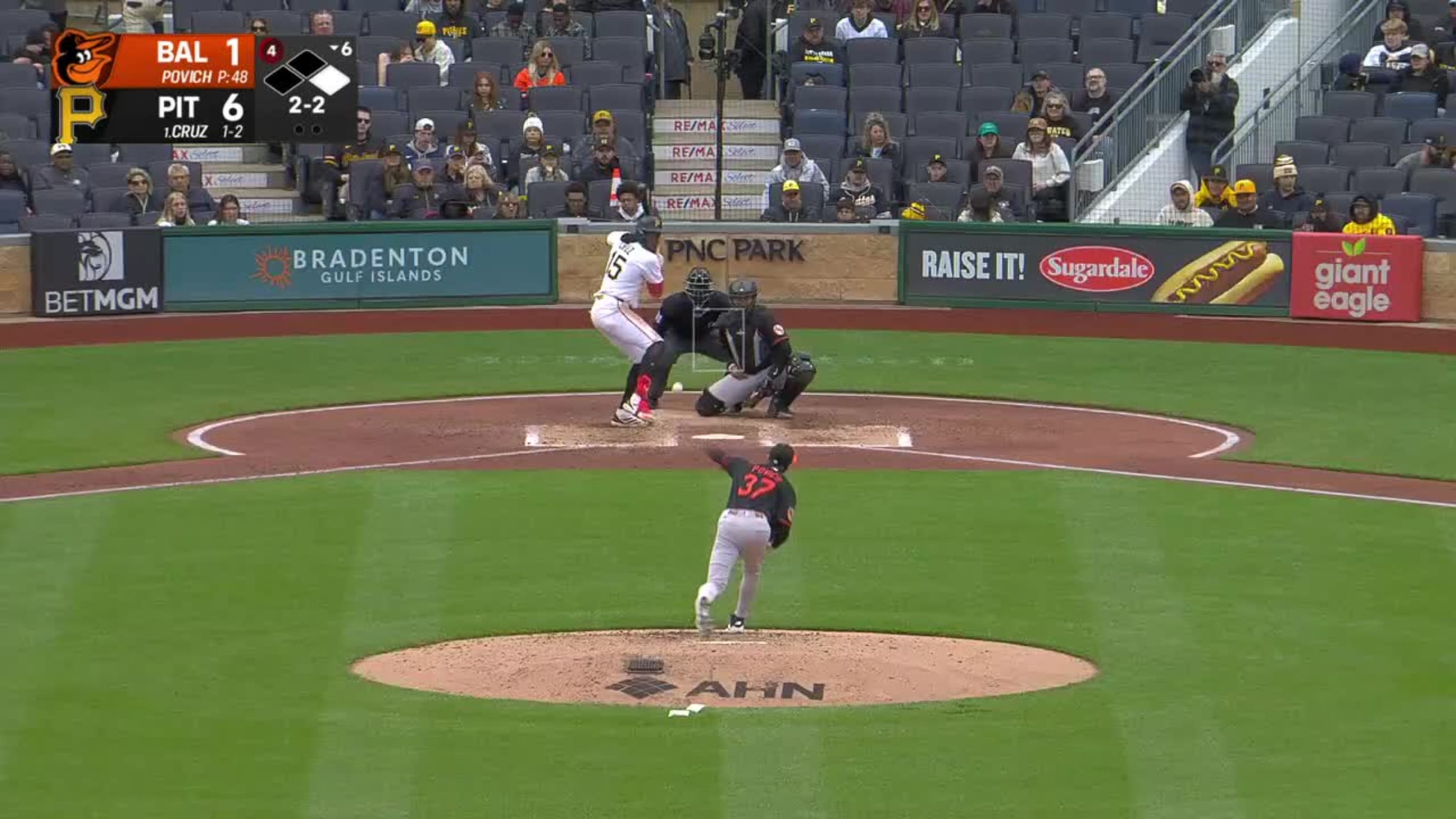 Oneil Cruz's two-run homer (4) | 04/05/2026 | MLB.com