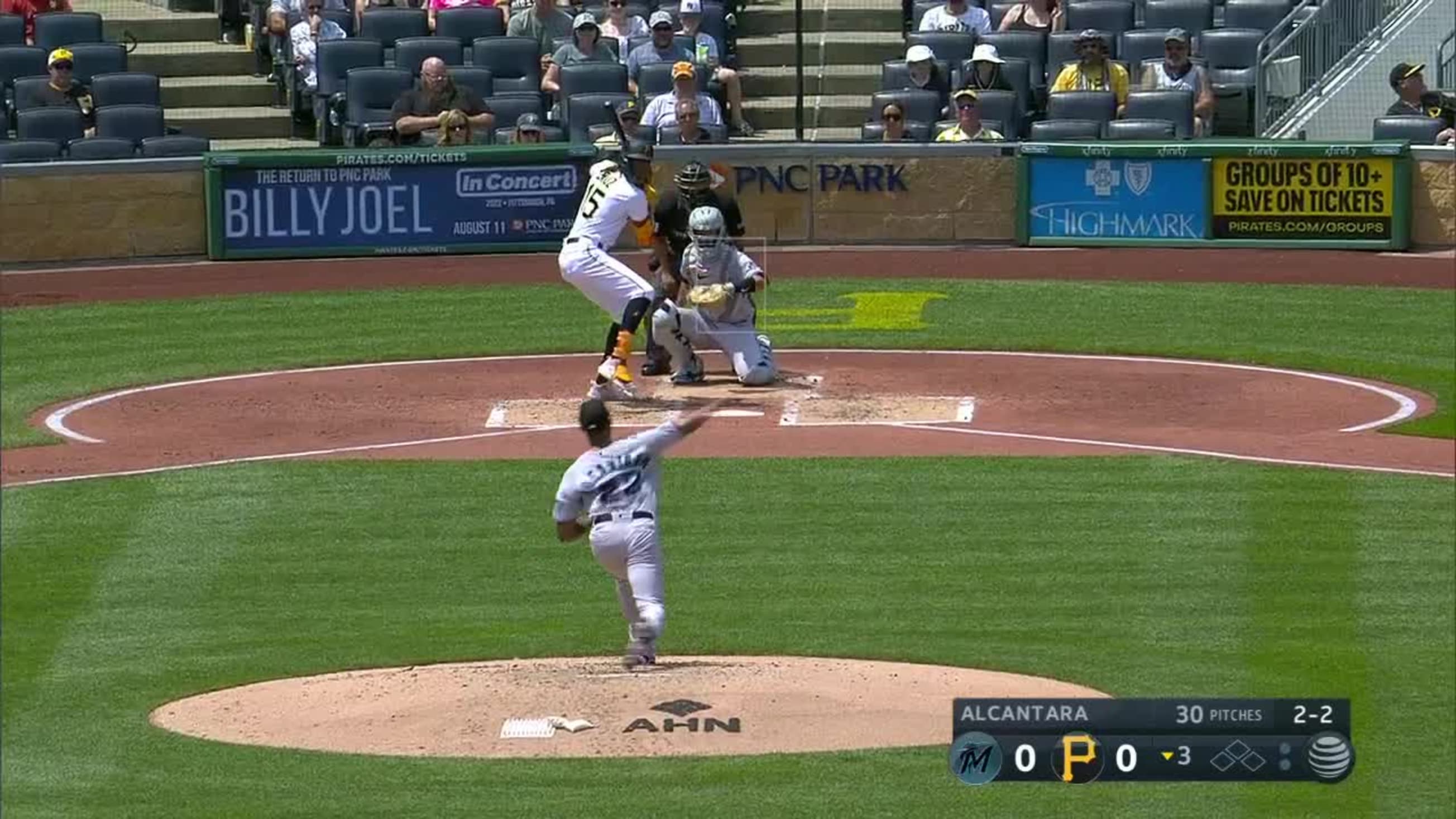 Oneil Cruz's 118 mph homer another Pirates record