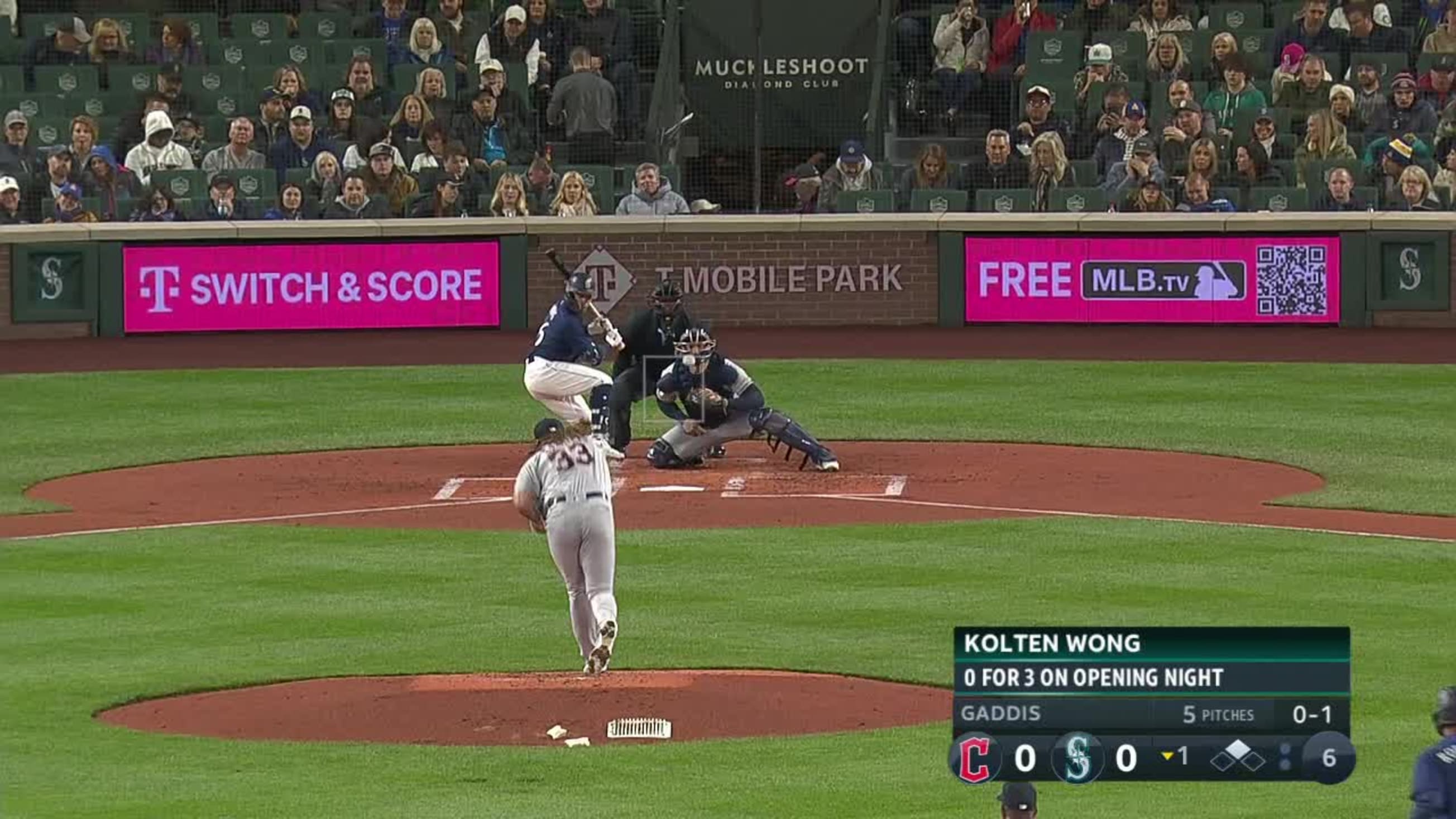 Kolten Wong's RBI single, 09/26/2023