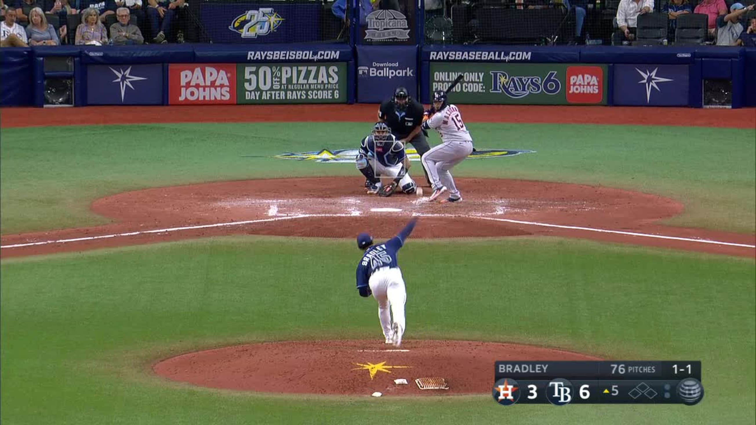 Wander Franco just having fun out there. 🤯🔥 @brwalkoff (via @mlb,  @raysbaseball)