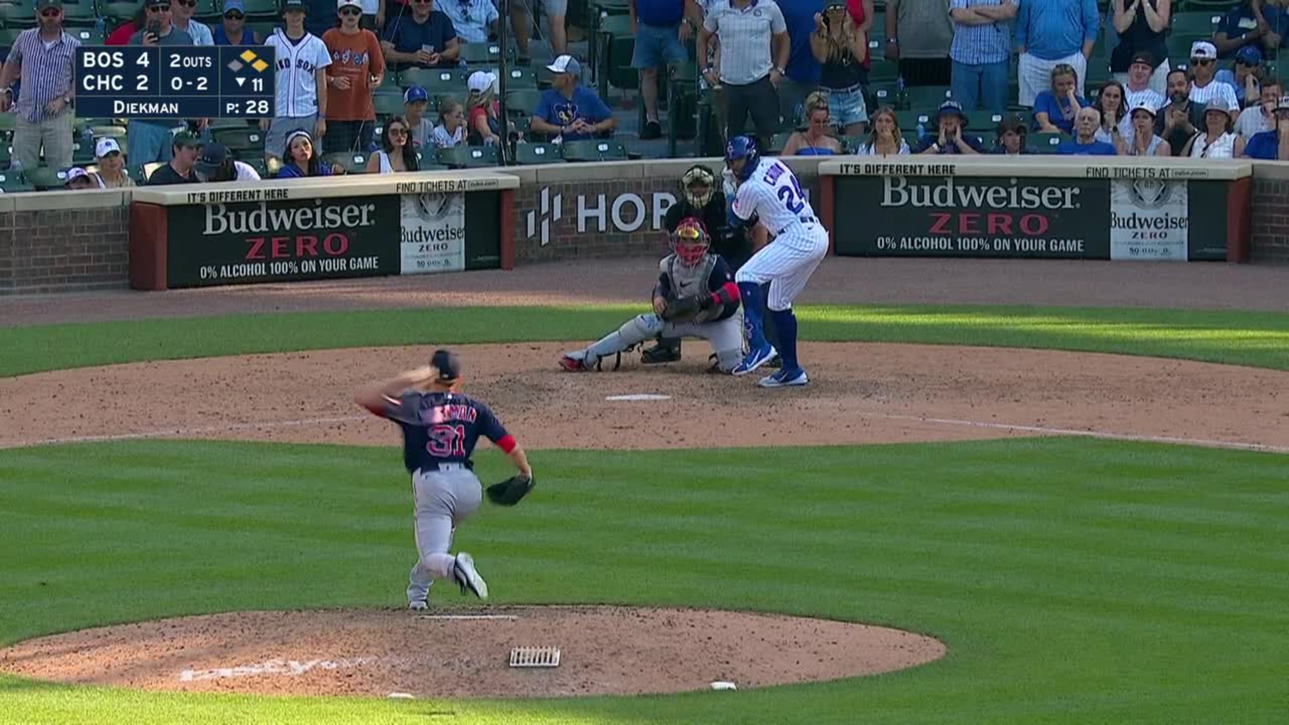 Jake Diekman strikes out the side, 04/10/2022