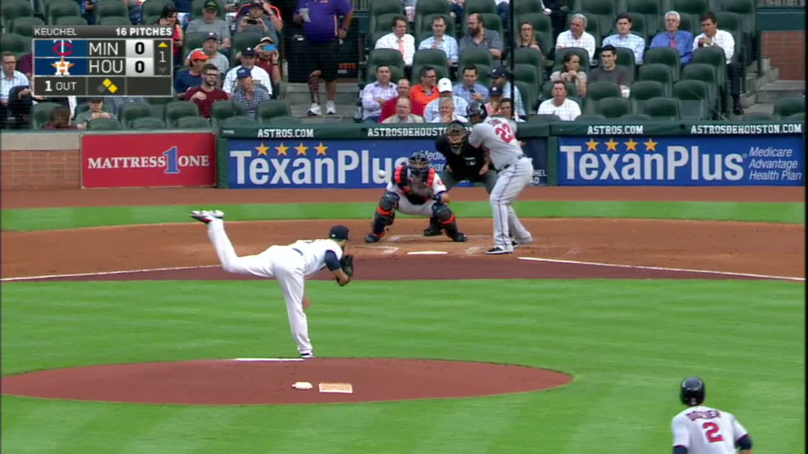 Joe Mauer's children throw out the 1st pitch : r/minnesotatwins