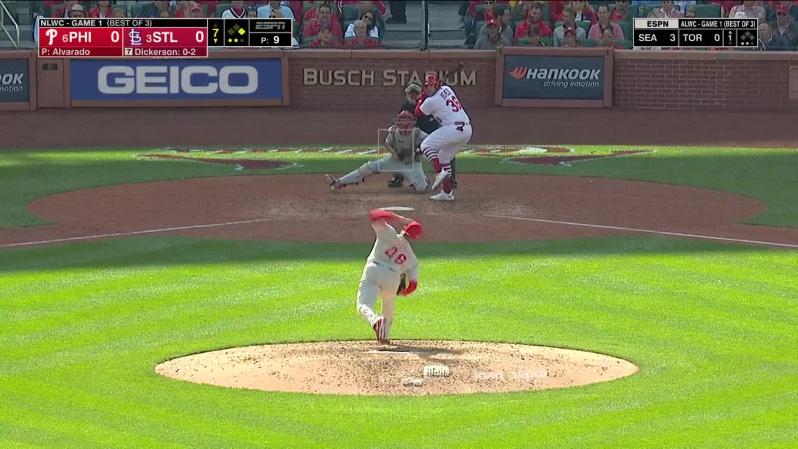 Yepez launches late tie-breaking HR in Game 1