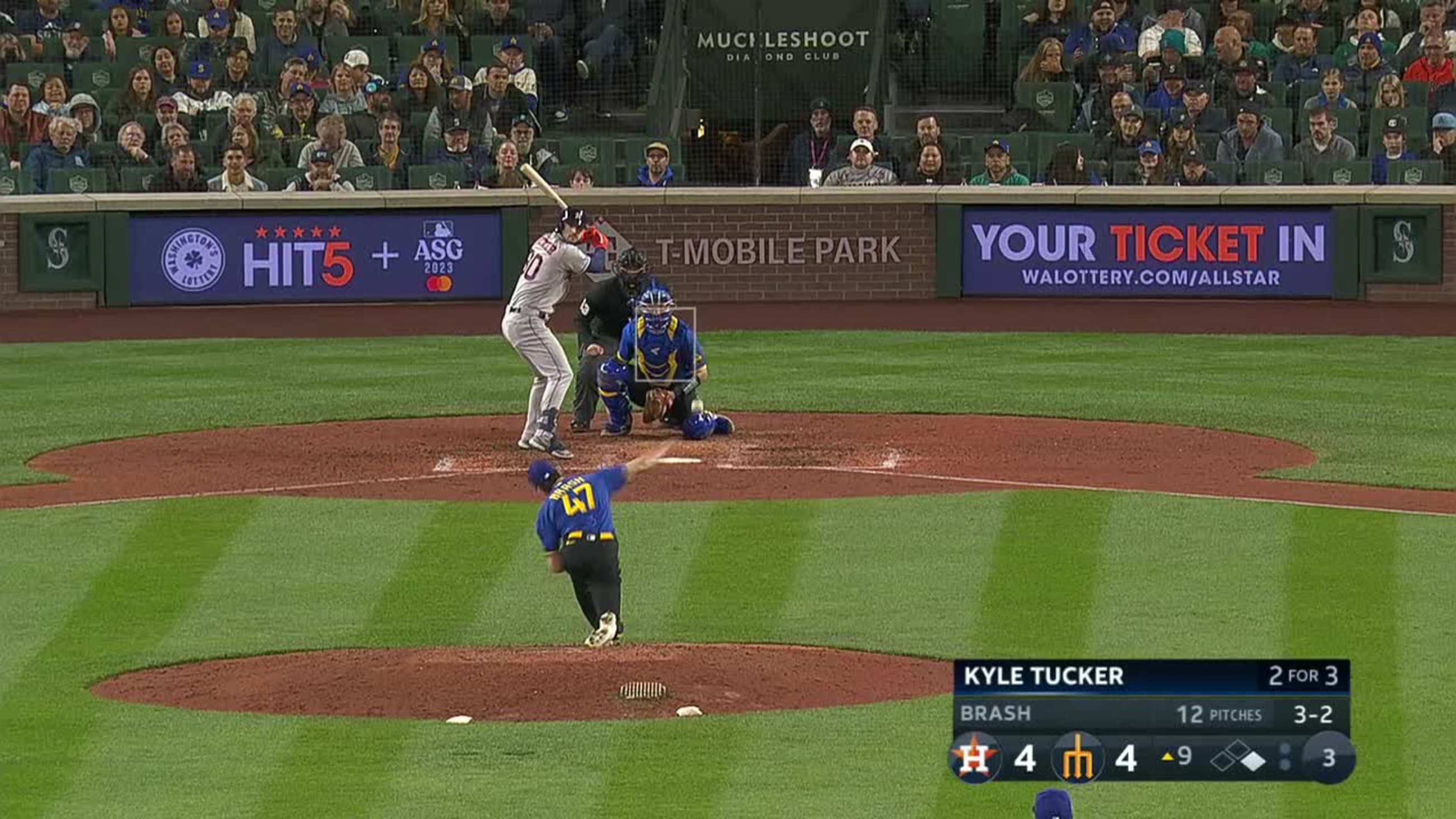 Kyle Tucker's go-ahead 2-run HR, 06/14/2022