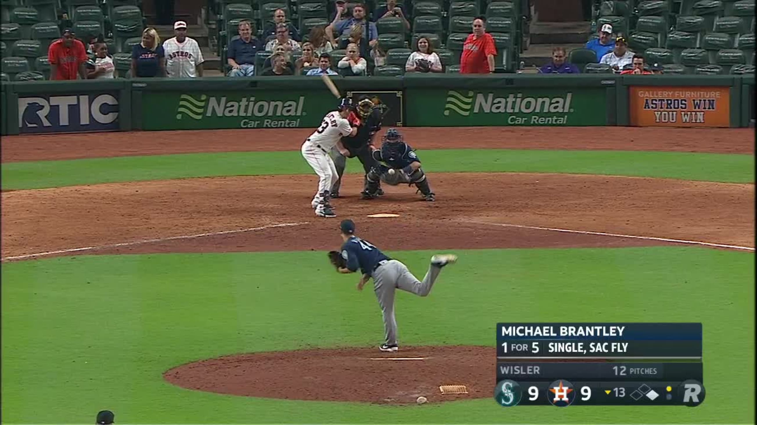 Brantley's slam highlights 10-run 6th as Astros down Chisox