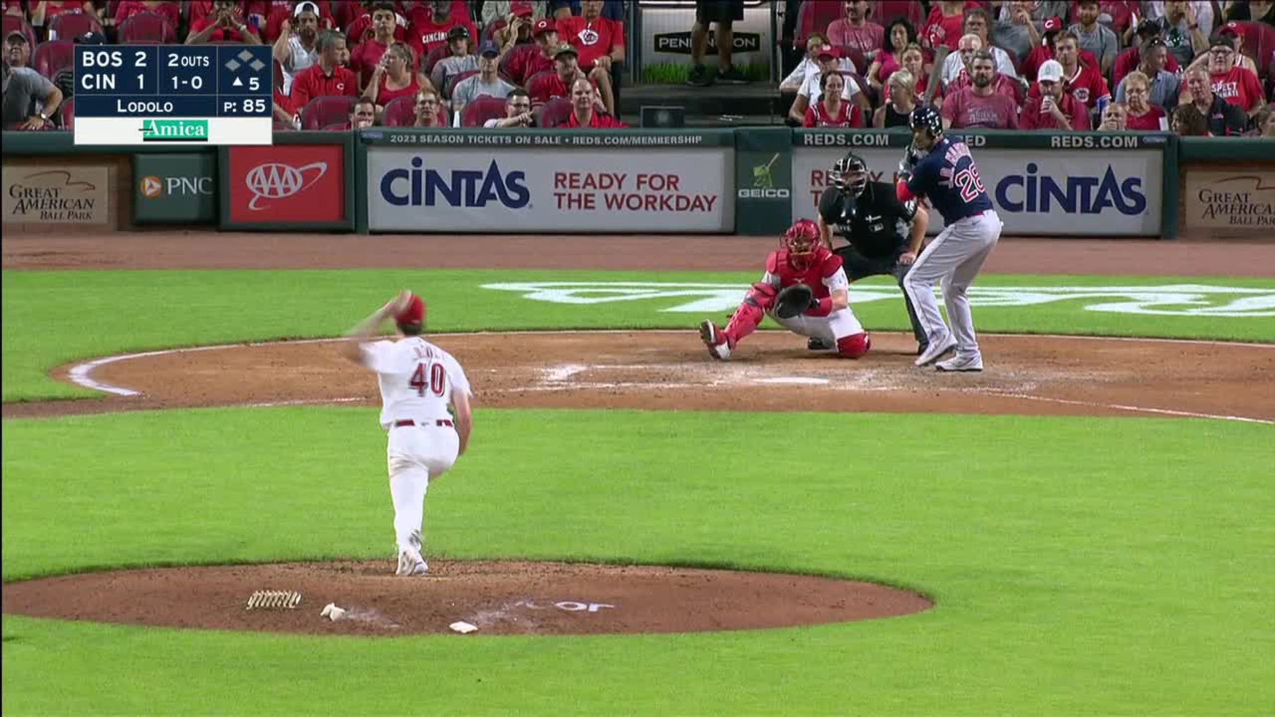 J.D. Martinez pads the lead with a solo homer in Game 5 of the WS