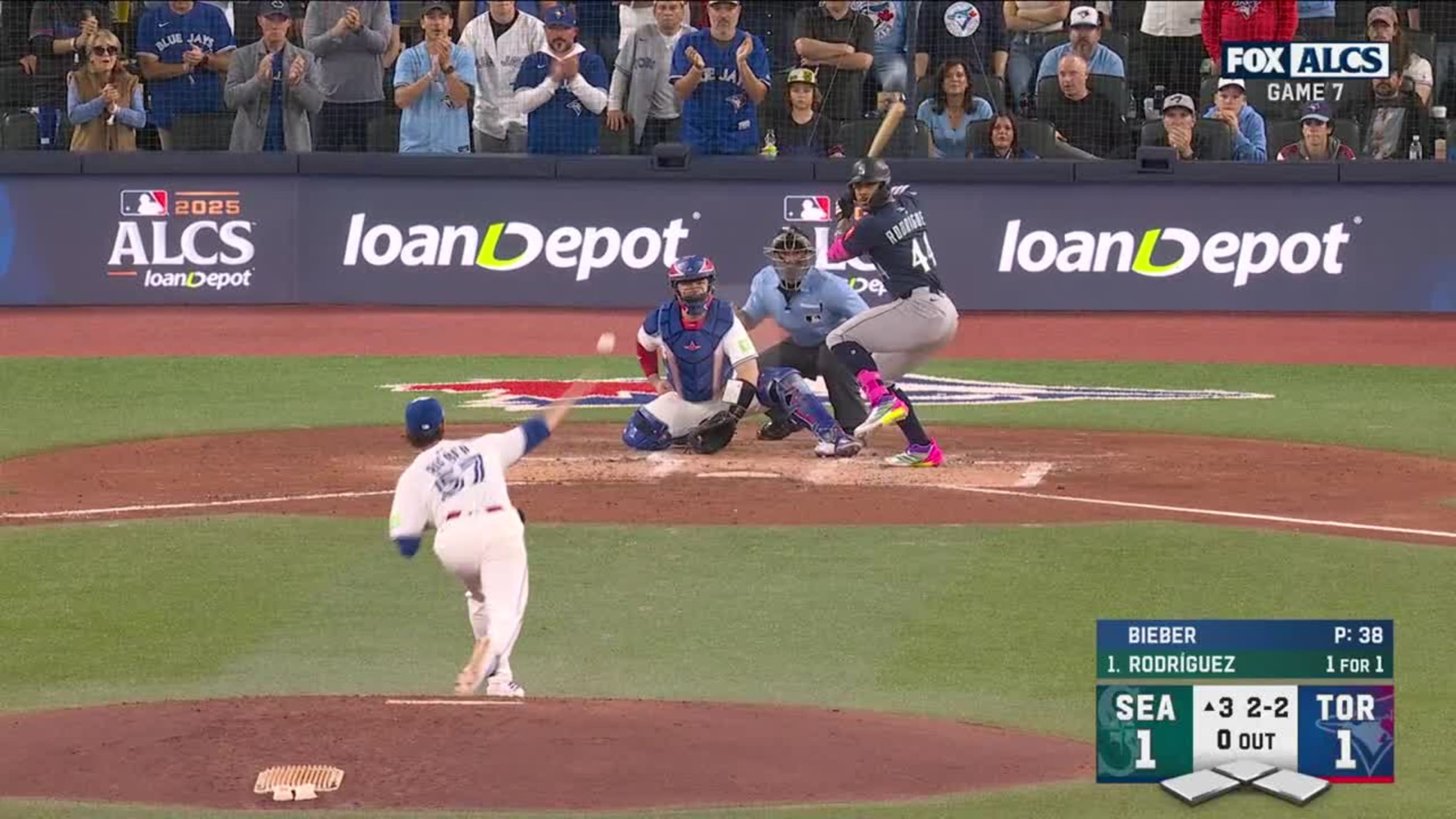 Julio Rodríguez's solo home run | 10/20/2025 | MLB Japan