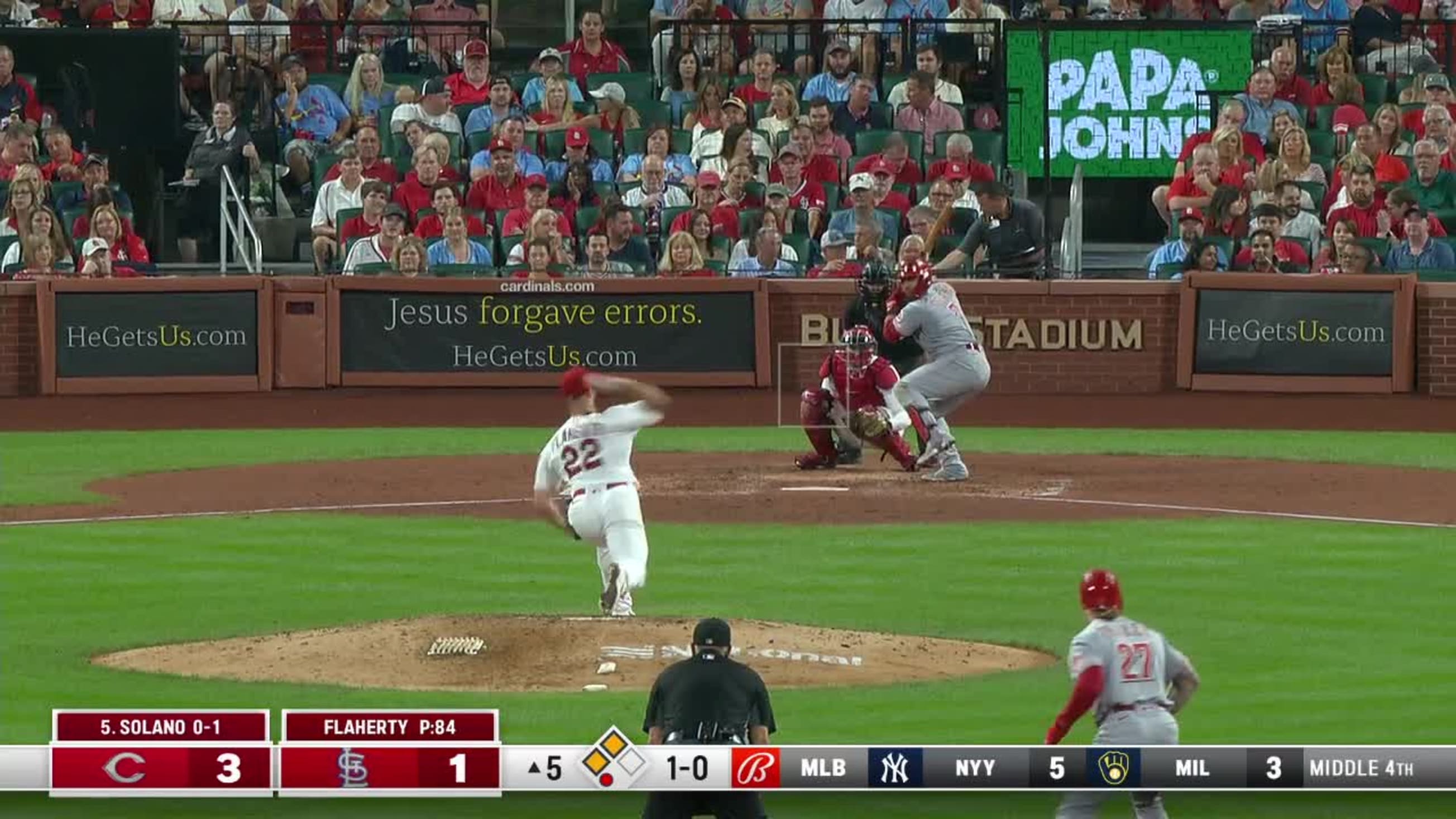 Photo: St. Louis Cardinals Nolan Arenado Makes Play On Ground Ball -  SLP2021060512 