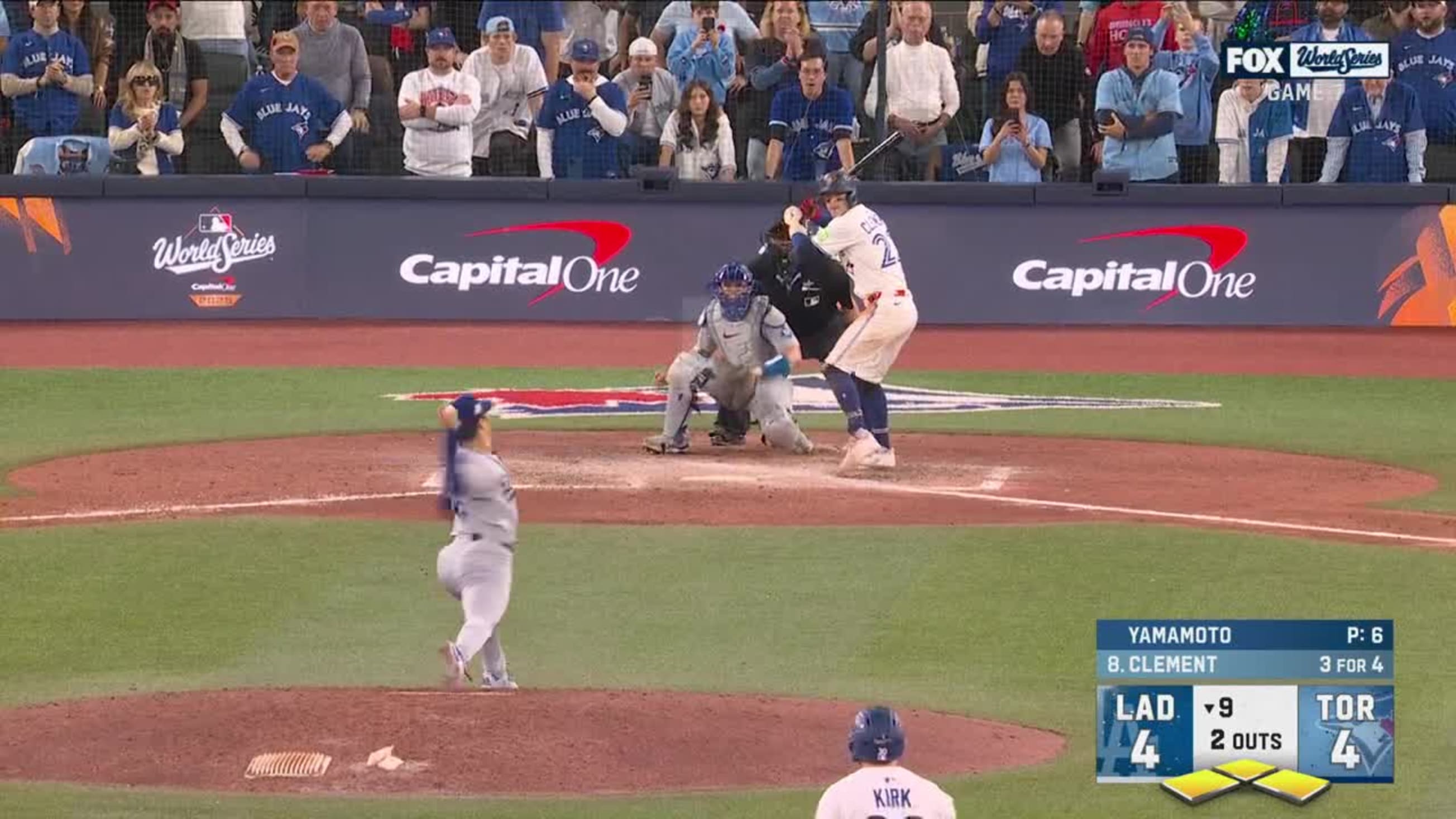 Andy Pages' unbelievable catch sends Game 7 to extras | 11/01/2025