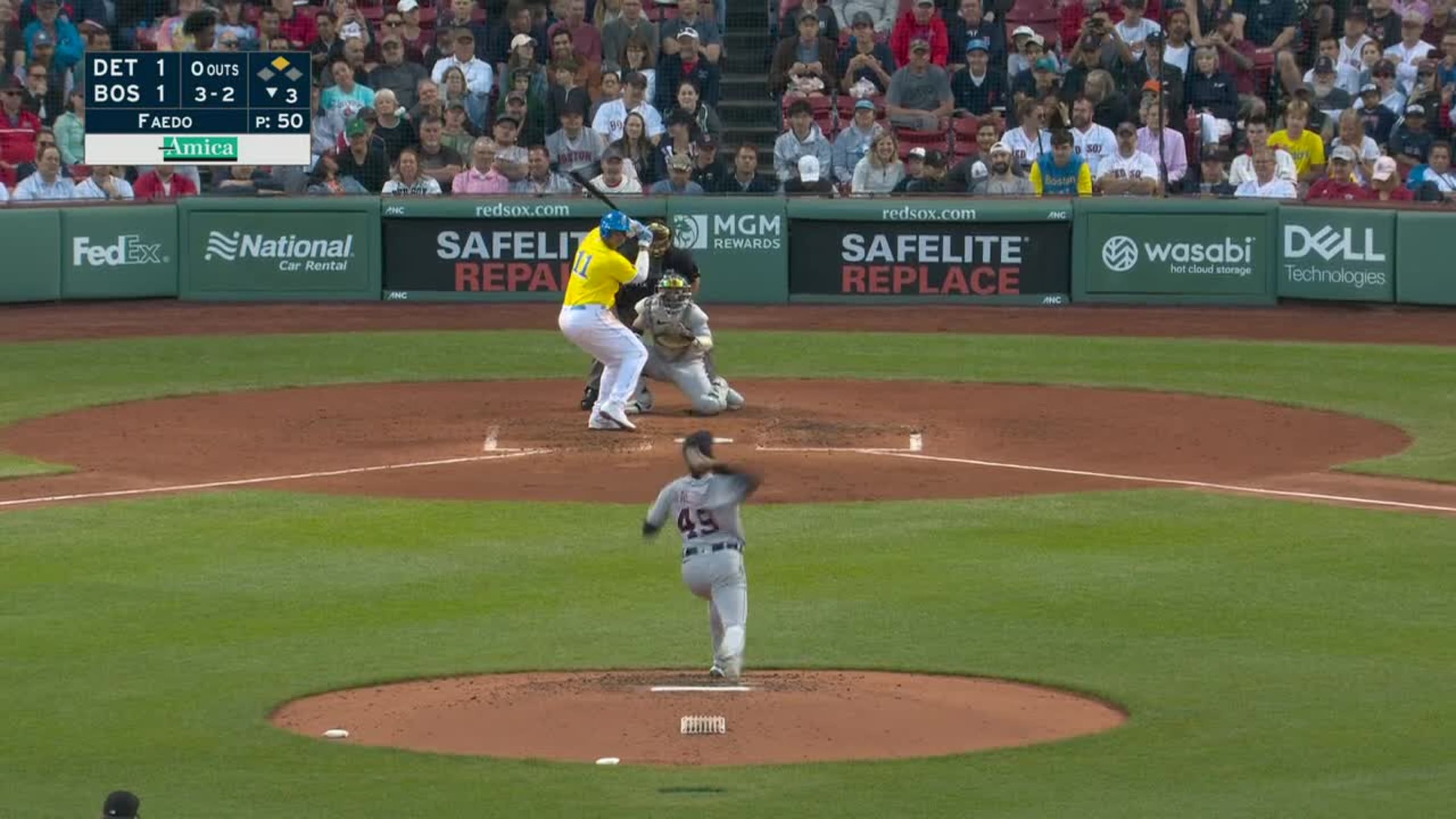 Rafael Devers laces an RBI double, 06/20/2022