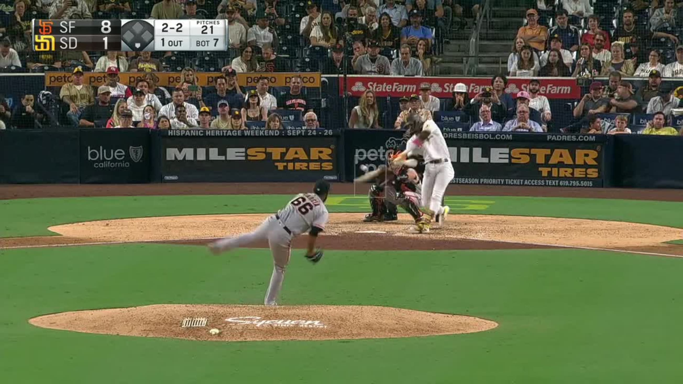 Padres' Fernando Tatís Jr. moves to outfield, GOES OFF! (2 homers, 4 hits)  