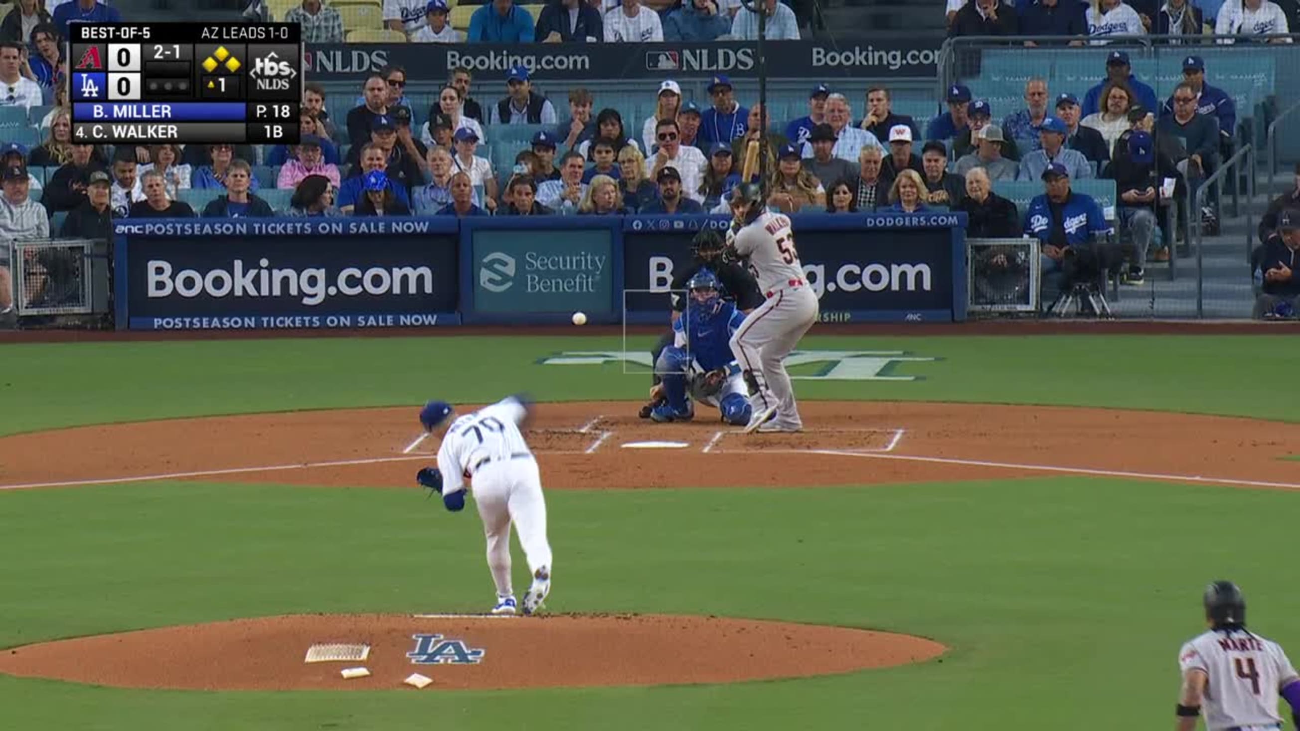 Highlight] James Outman robs Goldy with a leaping grab. : r/baseball