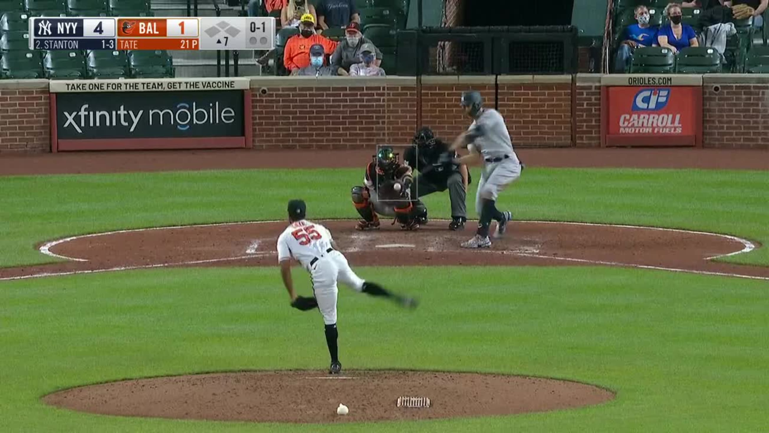 Giancarlo Stanton's solo home run, 04/27/2021