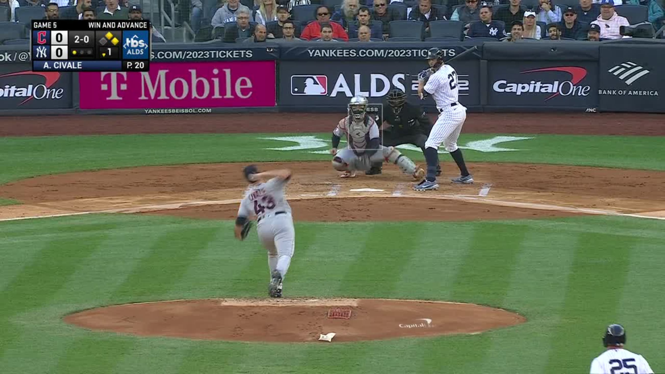 Domínguez's first Yankee Stadium homer, 3 hits lift Yanks over Tigers 4-3  and above .500