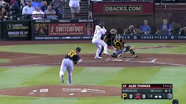 Manny Banuelos Bola mala to Alek Thomas | 08/08/2022 | Lasmayores.com
