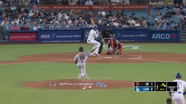 動画を再生