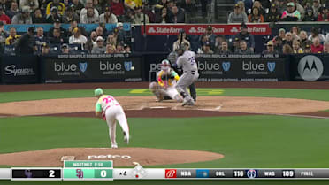 Elias Diaz batea rodado de out, campo corto Xander Bogaerts a primera base Jake Cronenworth.