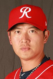 Chien-Ming Wang flies to U.S. in hope of continuing MLB career