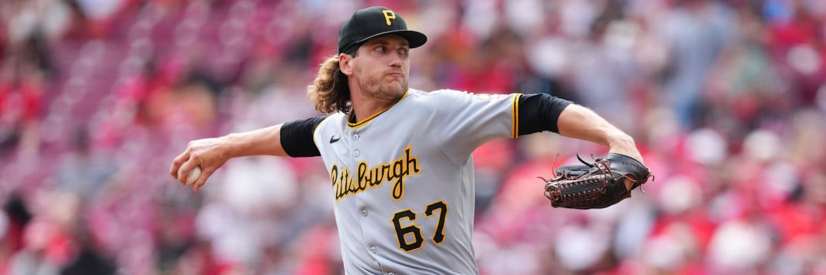 Braxton Ashcraft Pittsburgh Pirates action photo St. Louis Cardinals April 28, 2026