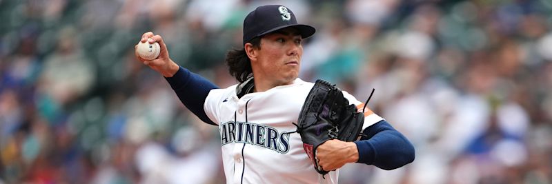Bryan Woo, Seattle Mariners starting pitcher, delivering a pitch during his dominant 2026 season start against the Texas Rangers April 8 2026