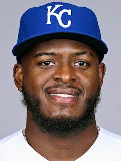 Luinder Avila, RHP