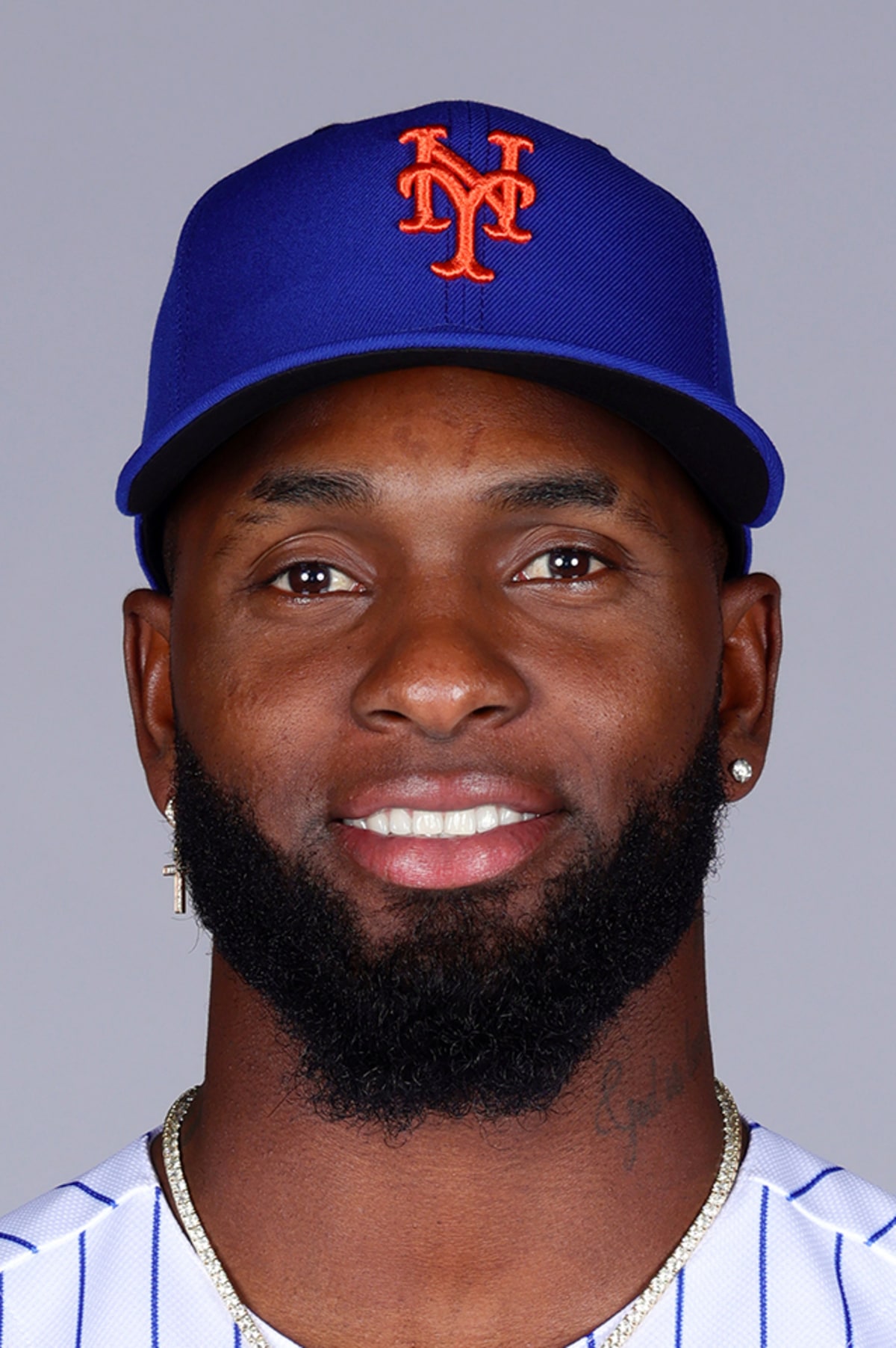 Luis Robert Jr. official MLB portrait