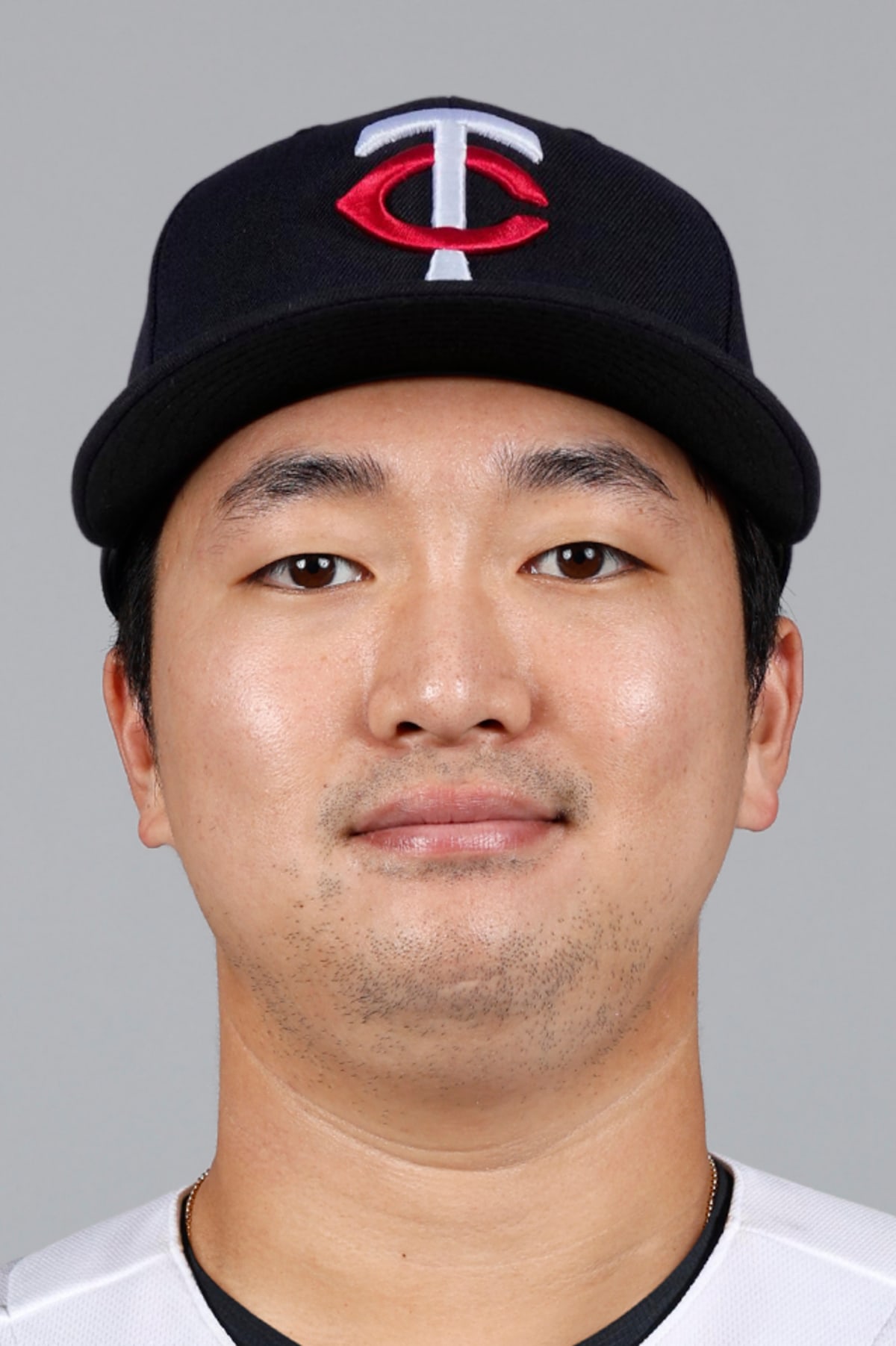 Woo-Suk Go official MLB portrait