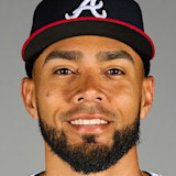 Robert Suarez